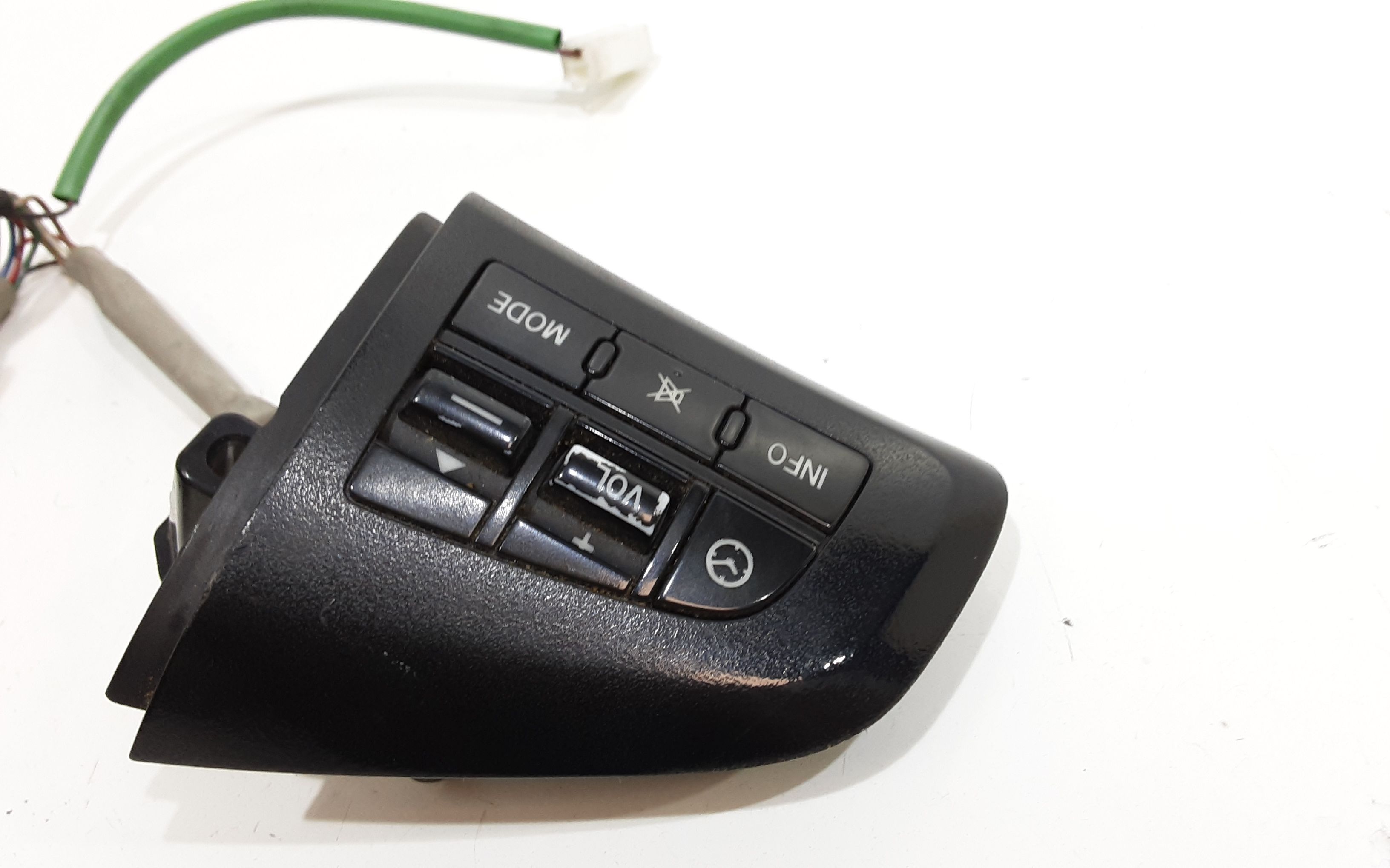 Blocco Volante Multifunzione GS1D664M0D Usato