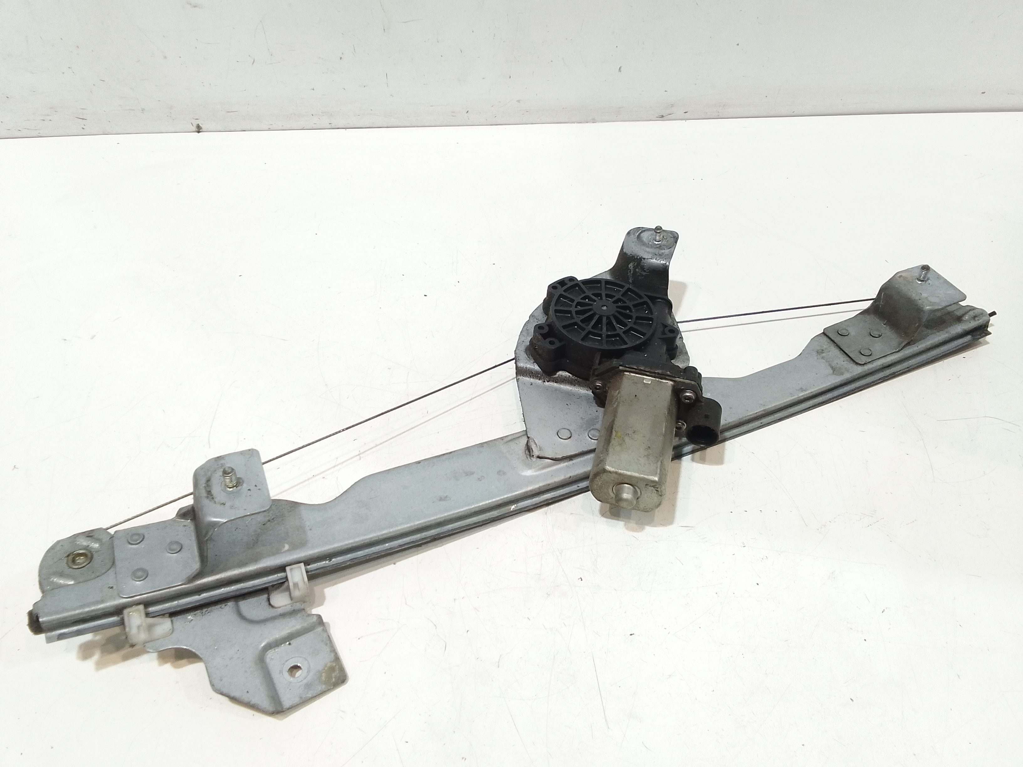 Alzacristallo Porta Ant. Sinistro 8200733826 Usato