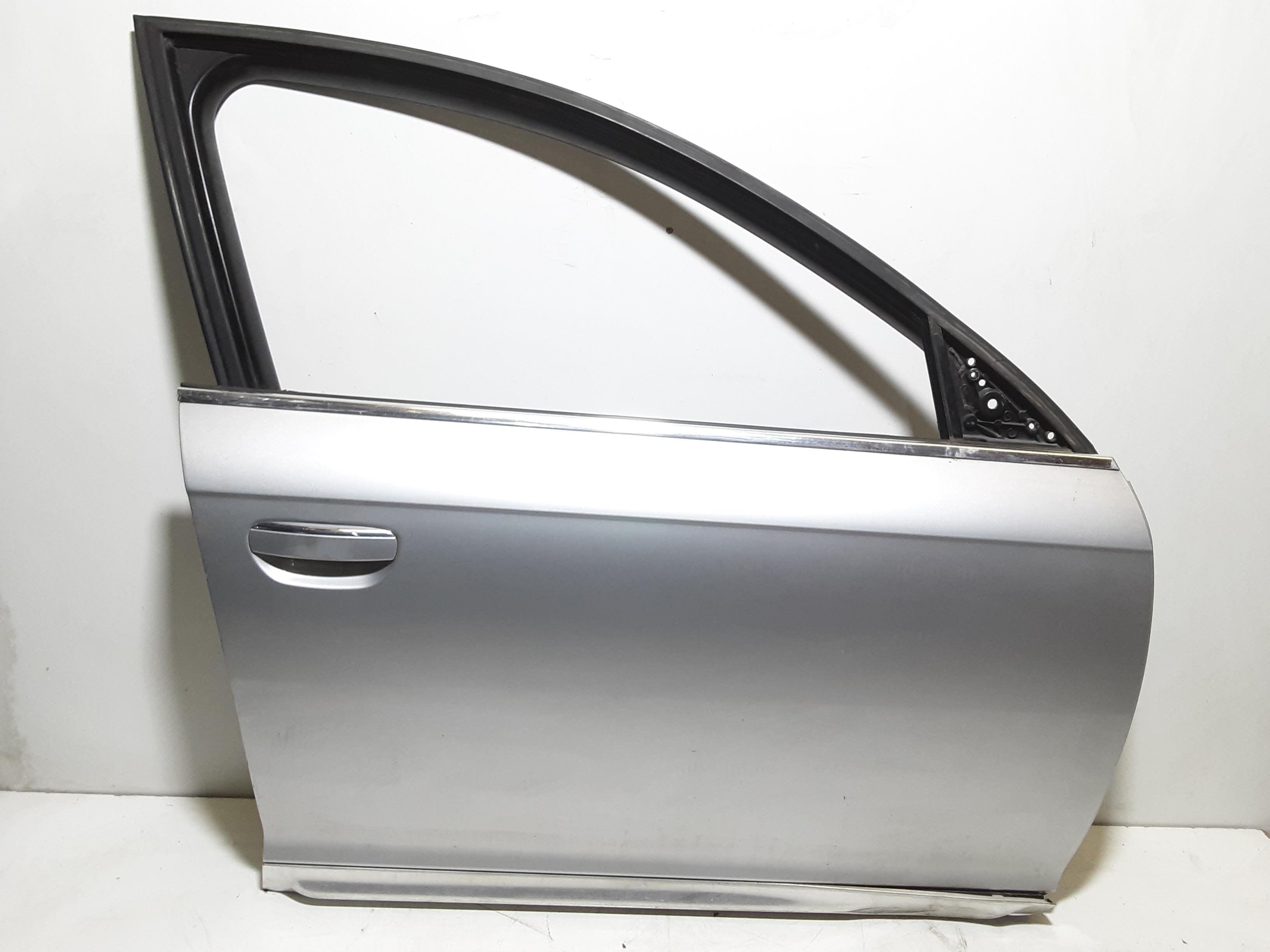 Porta Ant. Destro 4F0831052F Usato