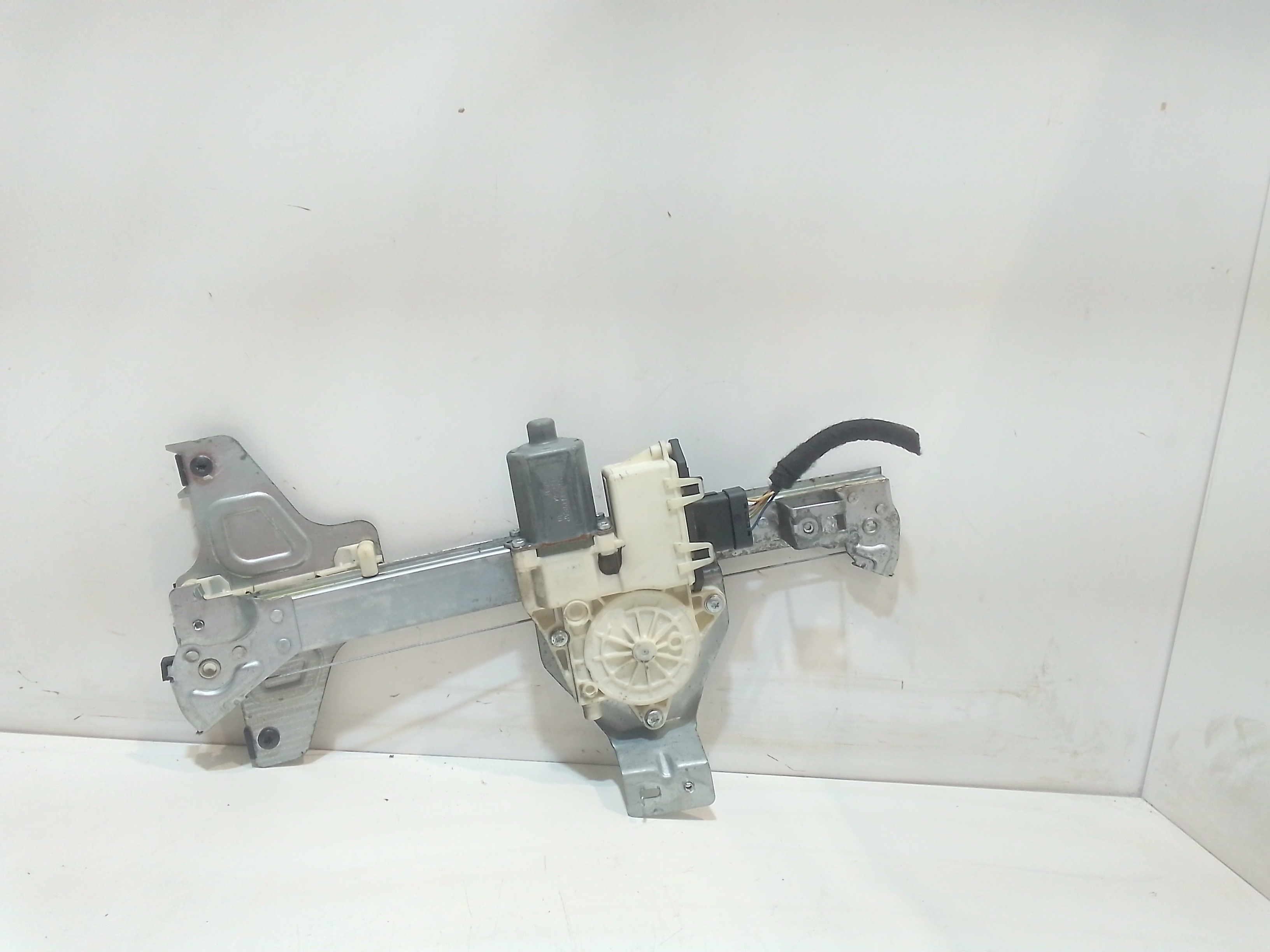 Alzacristallo Porta Post. Destro Usato