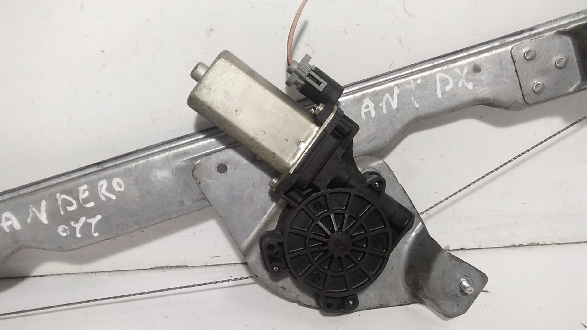 Alzacristallo Porta Ant. Destro 8200733825 Usato