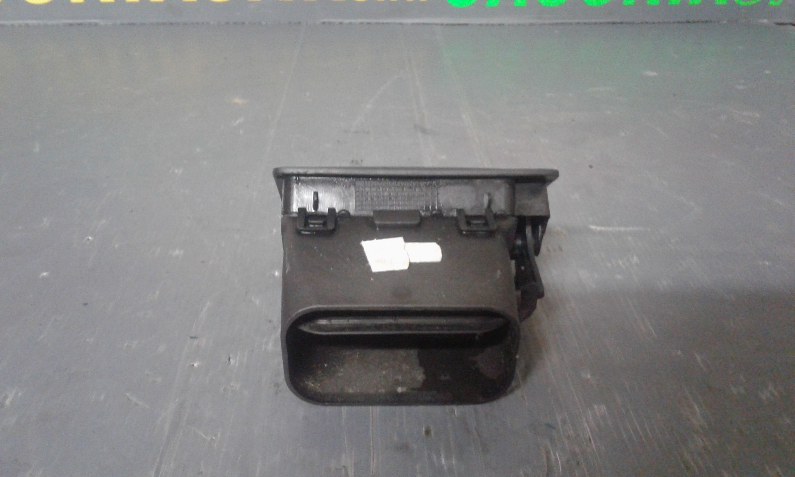 Condotto Aria Bocchette Centr. Sup. Cruscotto Usato