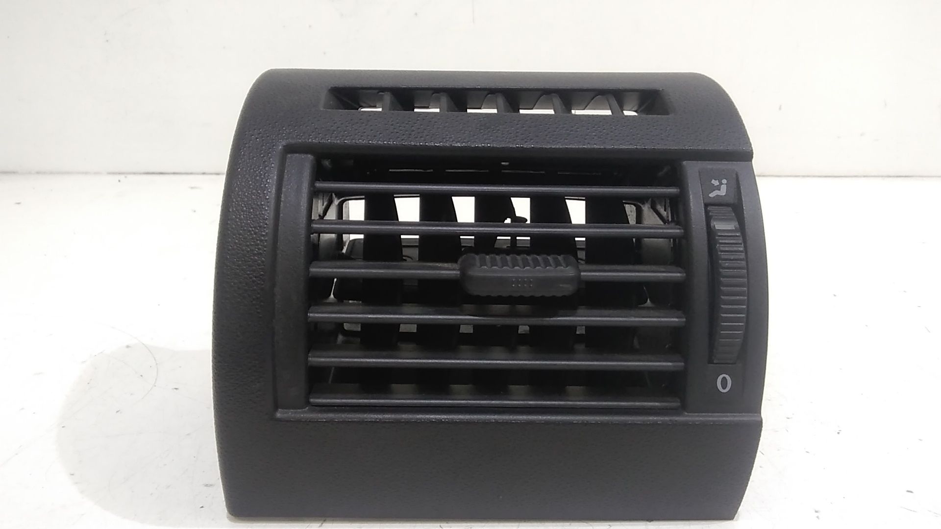 Condotto Aria Bocchette Lat. Cruscotto Sinistro 5Z0819655 Usato