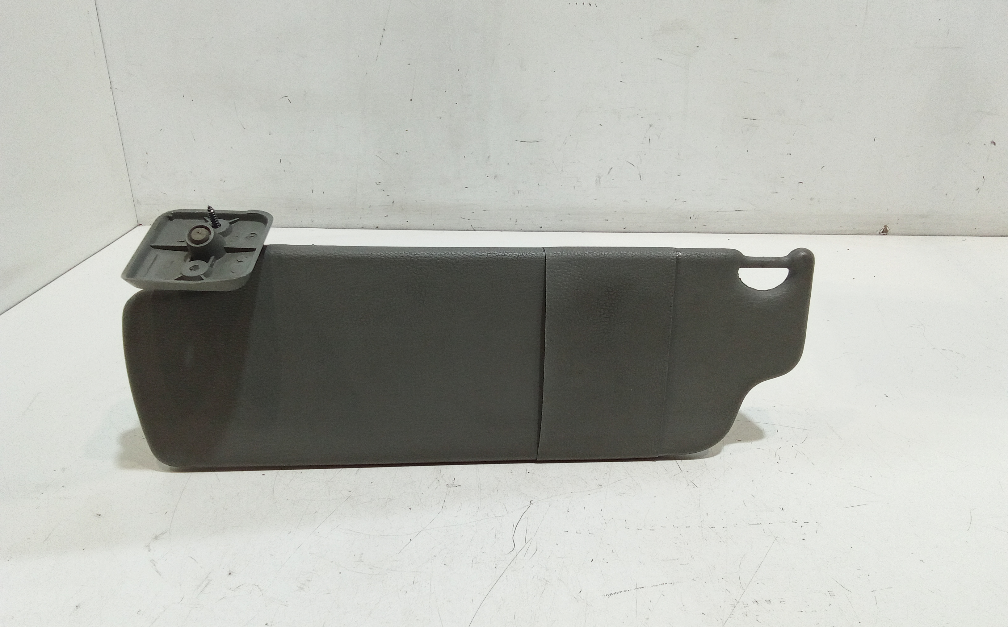 Aletta Parasole Parabrezza Sinistro 8200190790 Usato