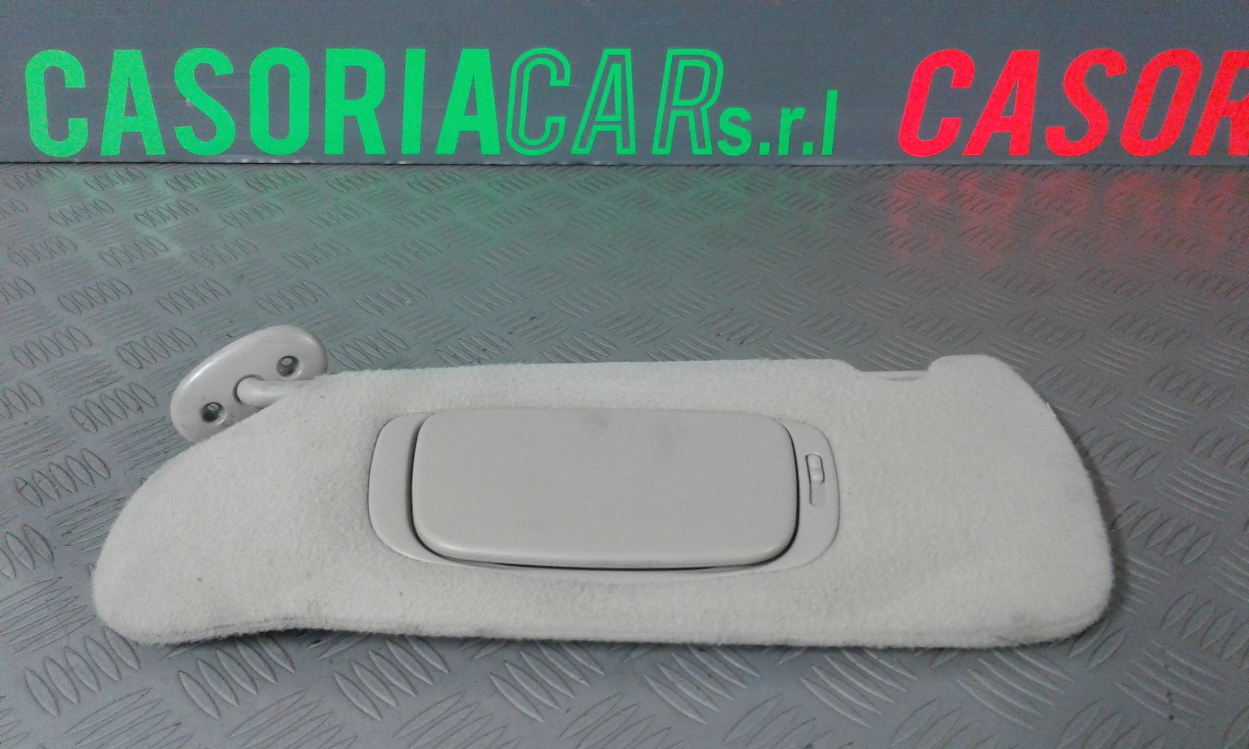 Aletta Parasole Parabrezza Sinistro K0PR25TL2AD Usato