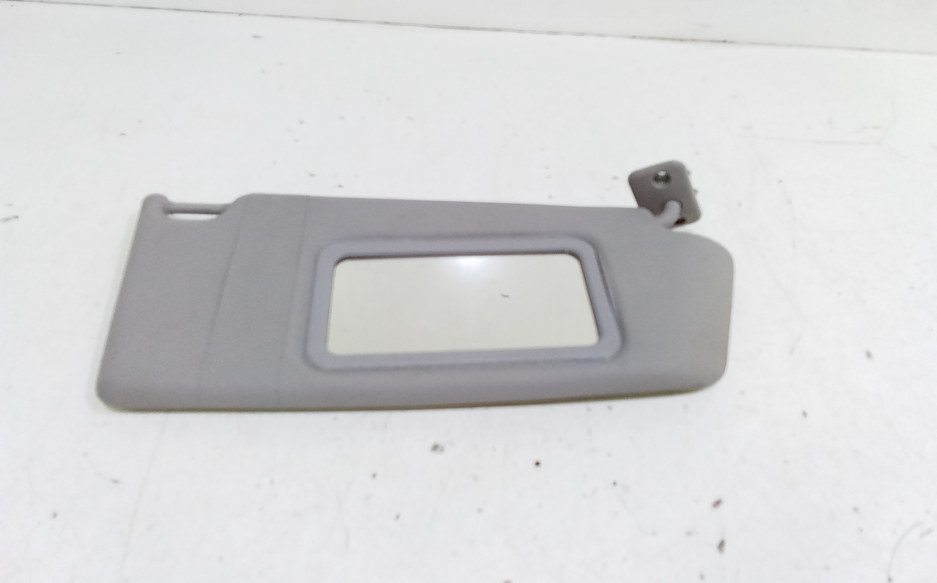 Aletta Parasole Parabrezza Destro 13113045 Usato