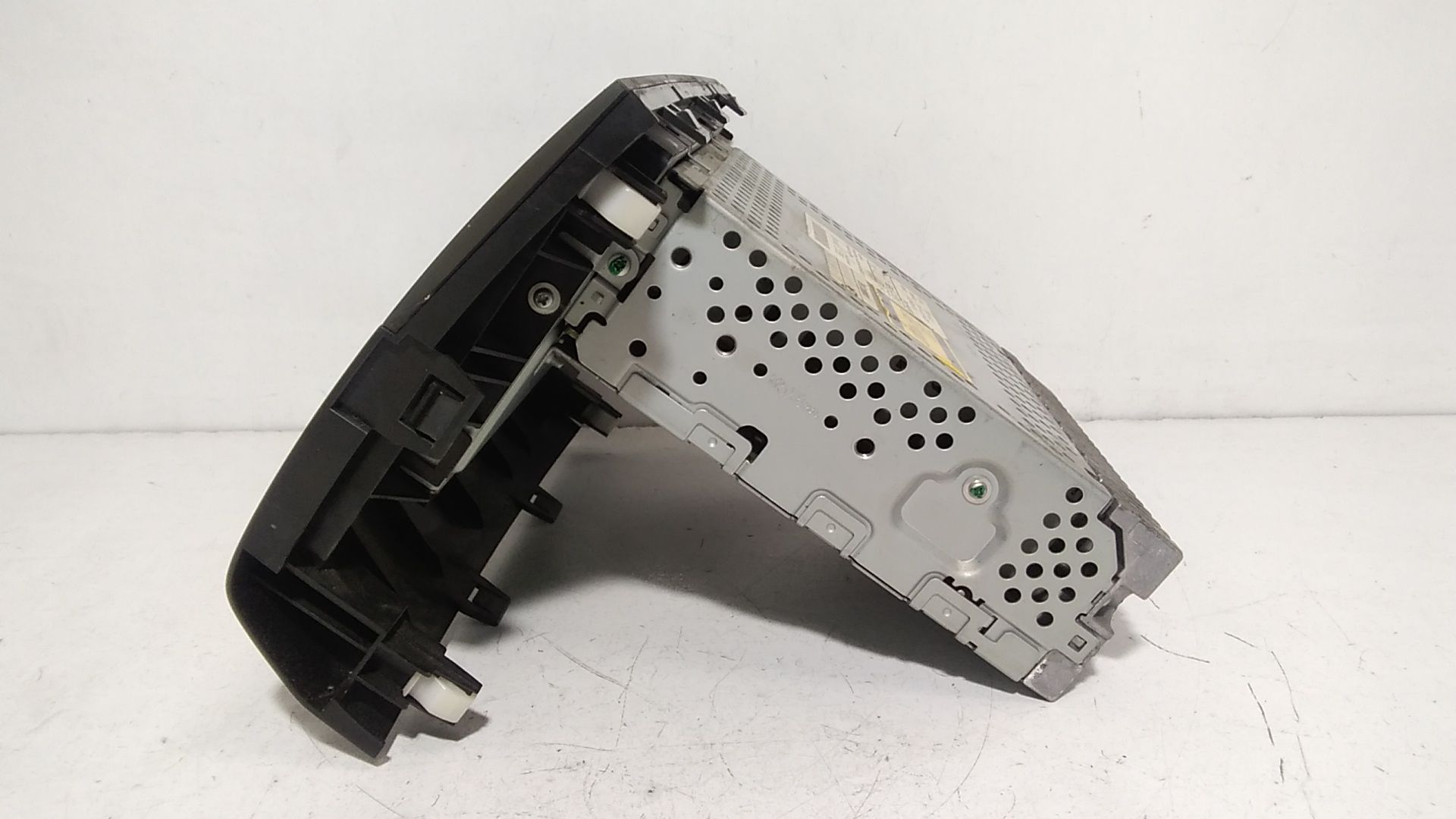 Autoradio 3910162J00BZH Usato