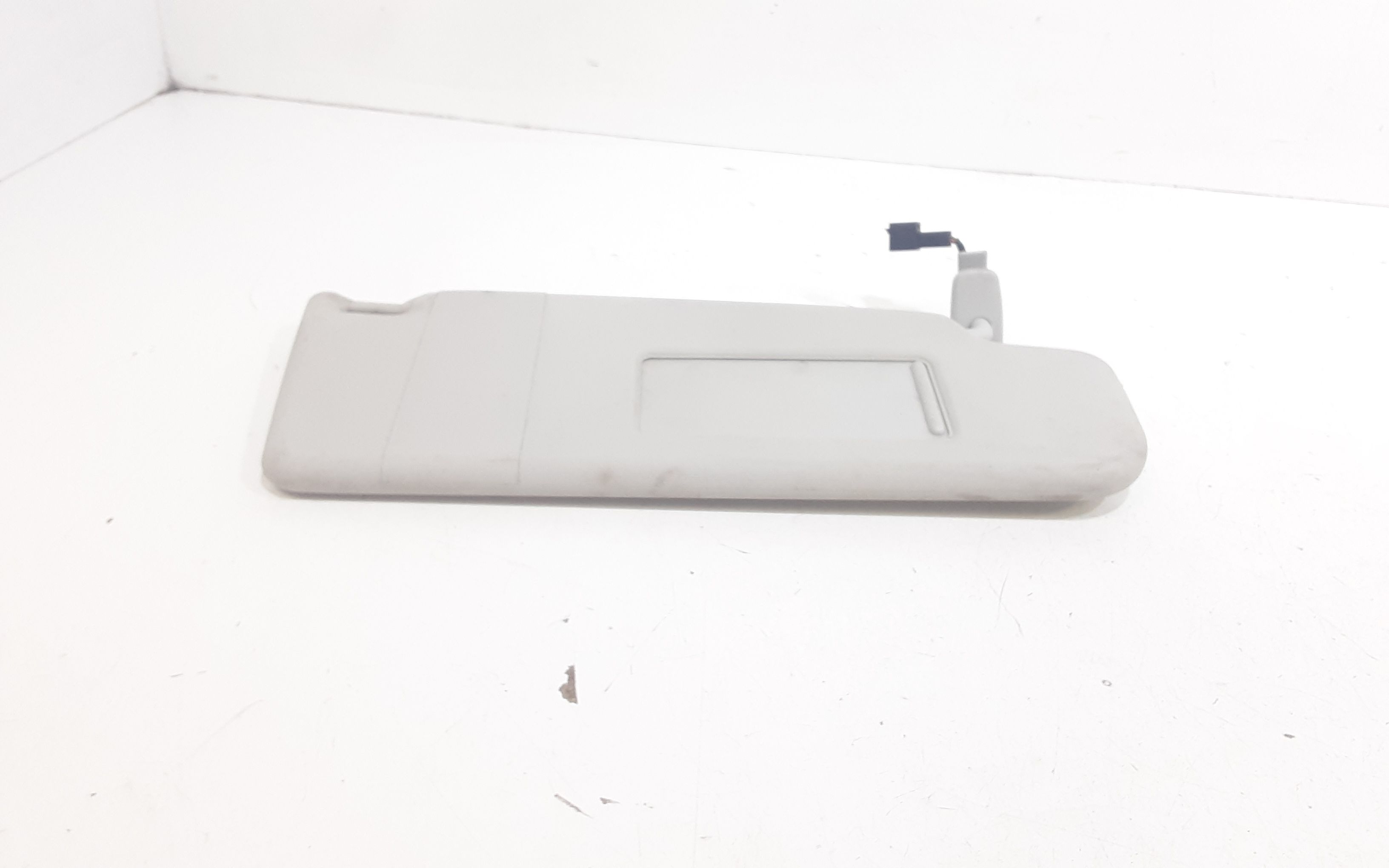 Aletta Parasole Parabrezza Destro 6Q0857552F2F4 Usato