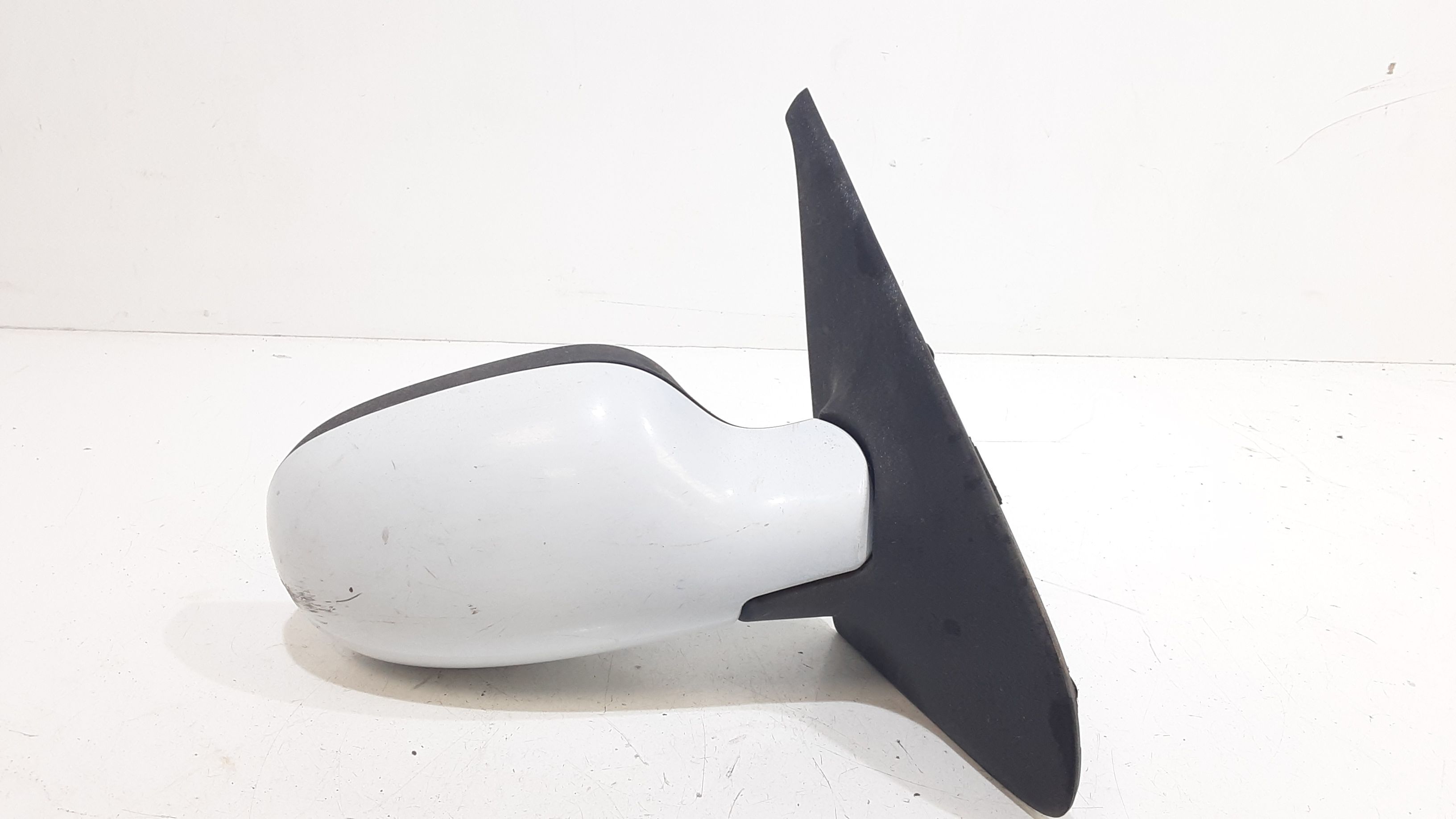 Retrovisore Est. Destro Usato