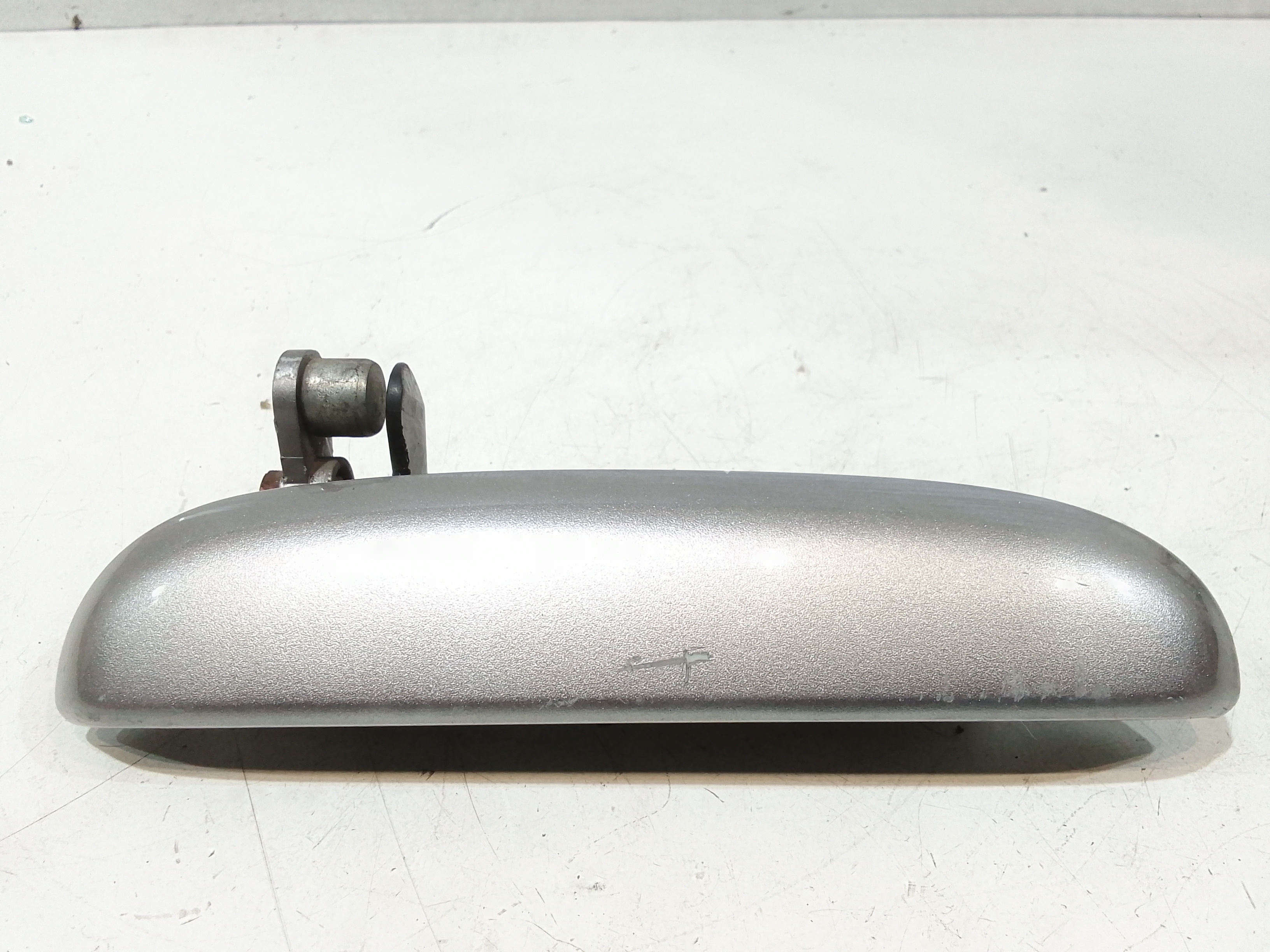 Maniglia Porta Ant. Destro 6921052040B2 Usato