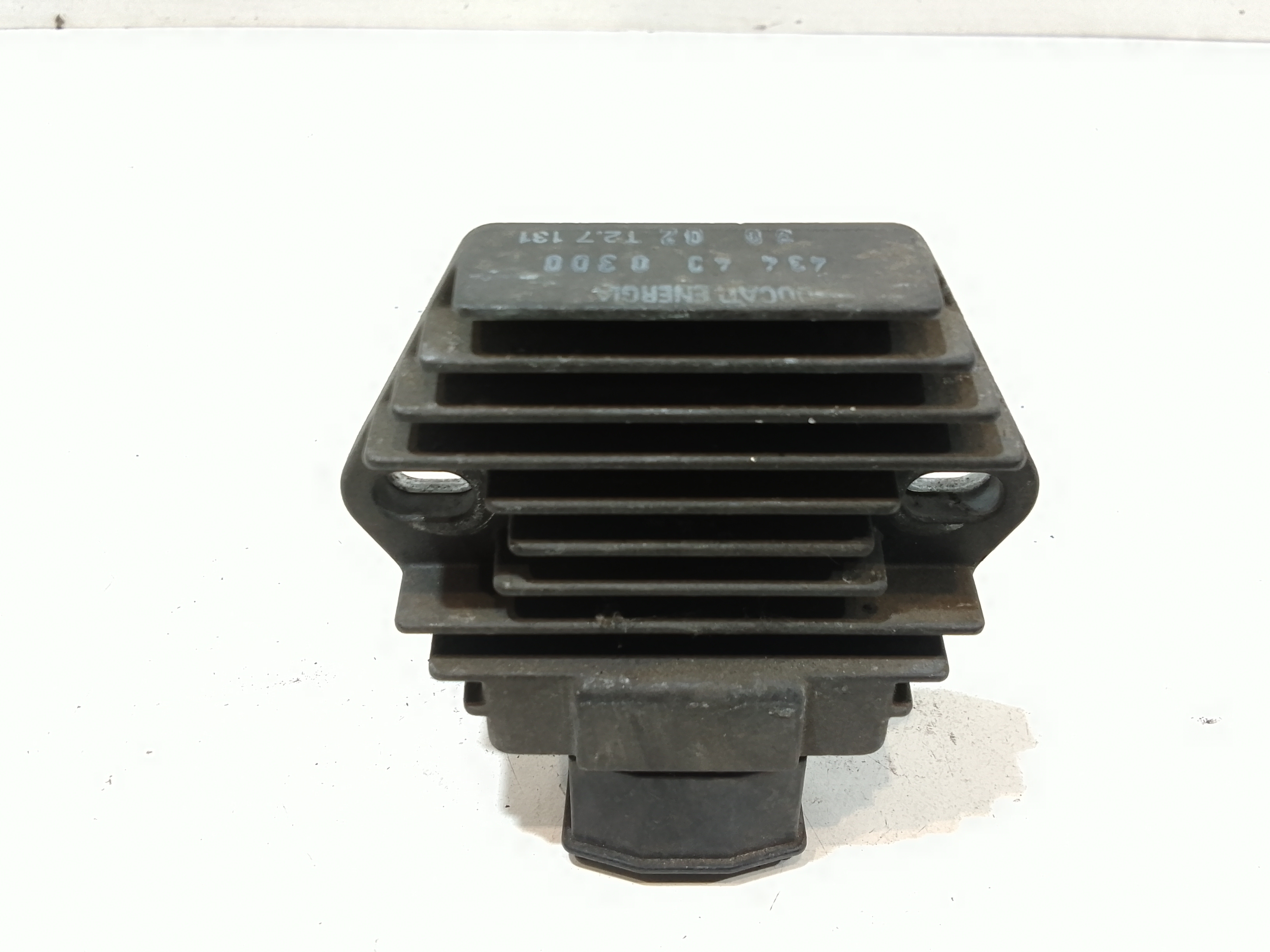 Regolatore Tensione Usato