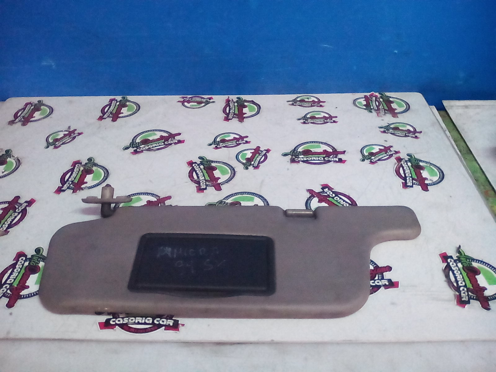 Aletta Parasole Parabrezza Sinistro 964016F602 Usato