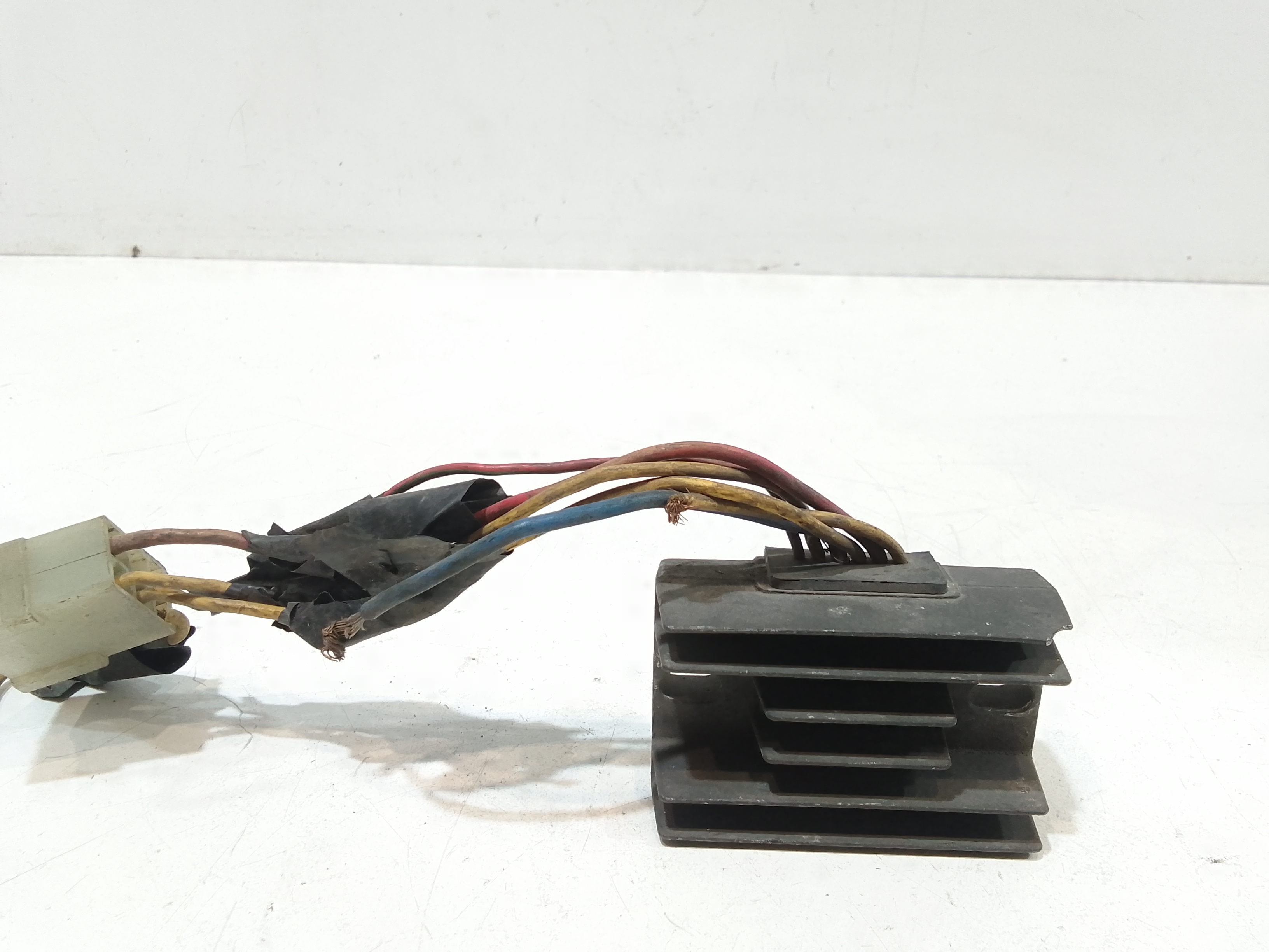 Regolatore Tensione Usato