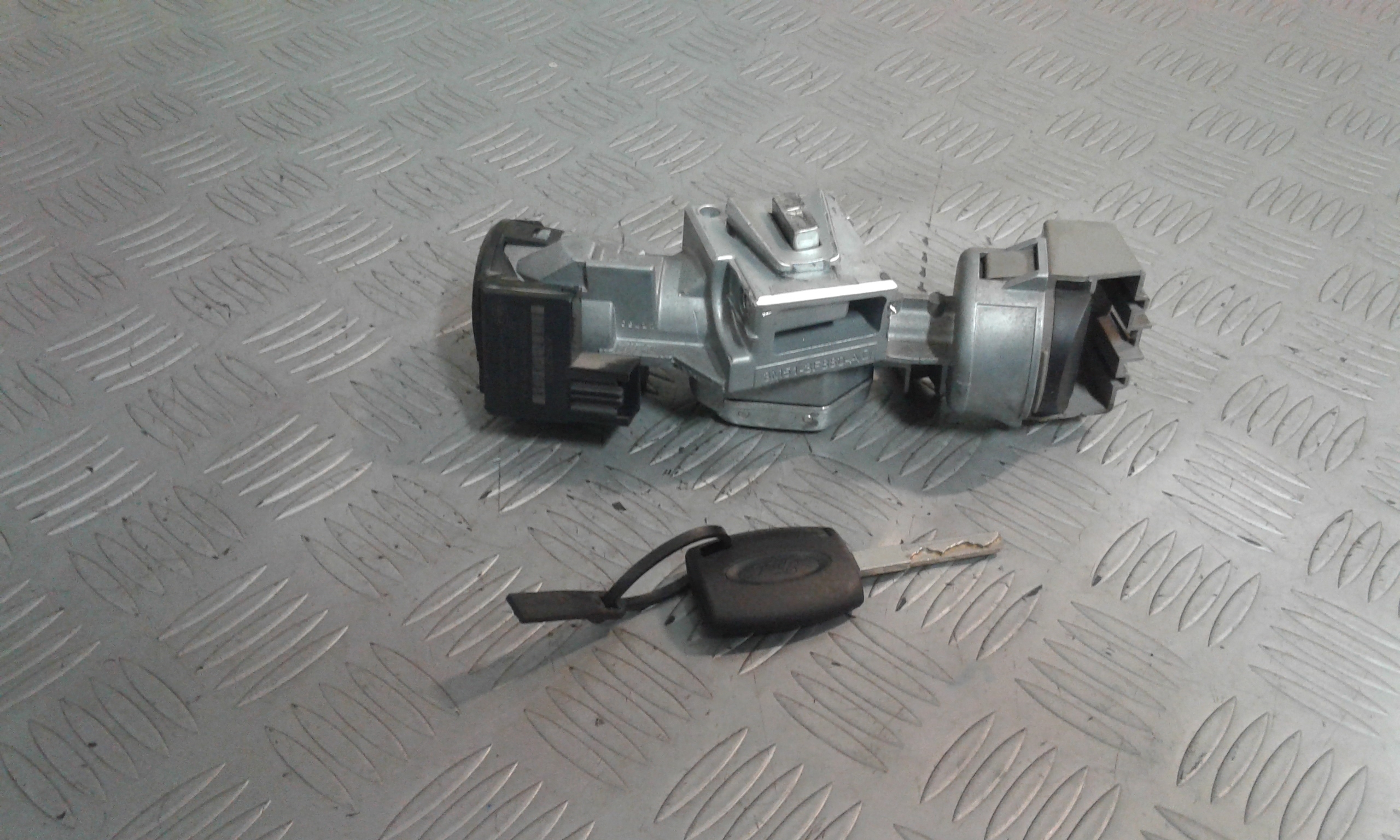 Commutatore Avviamento Con Cilindretti Serrature Usato