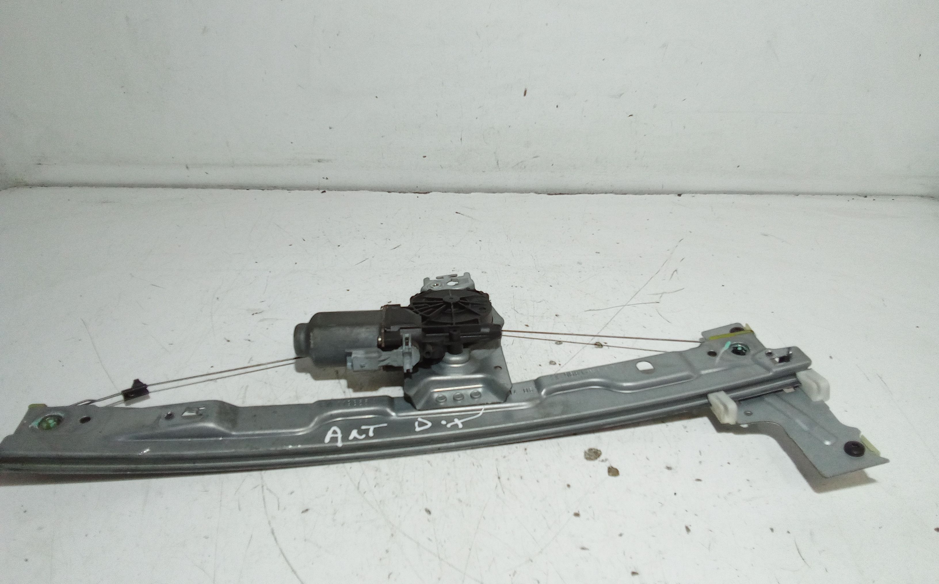 Alzacristallo Porta Ant. Destro Usato