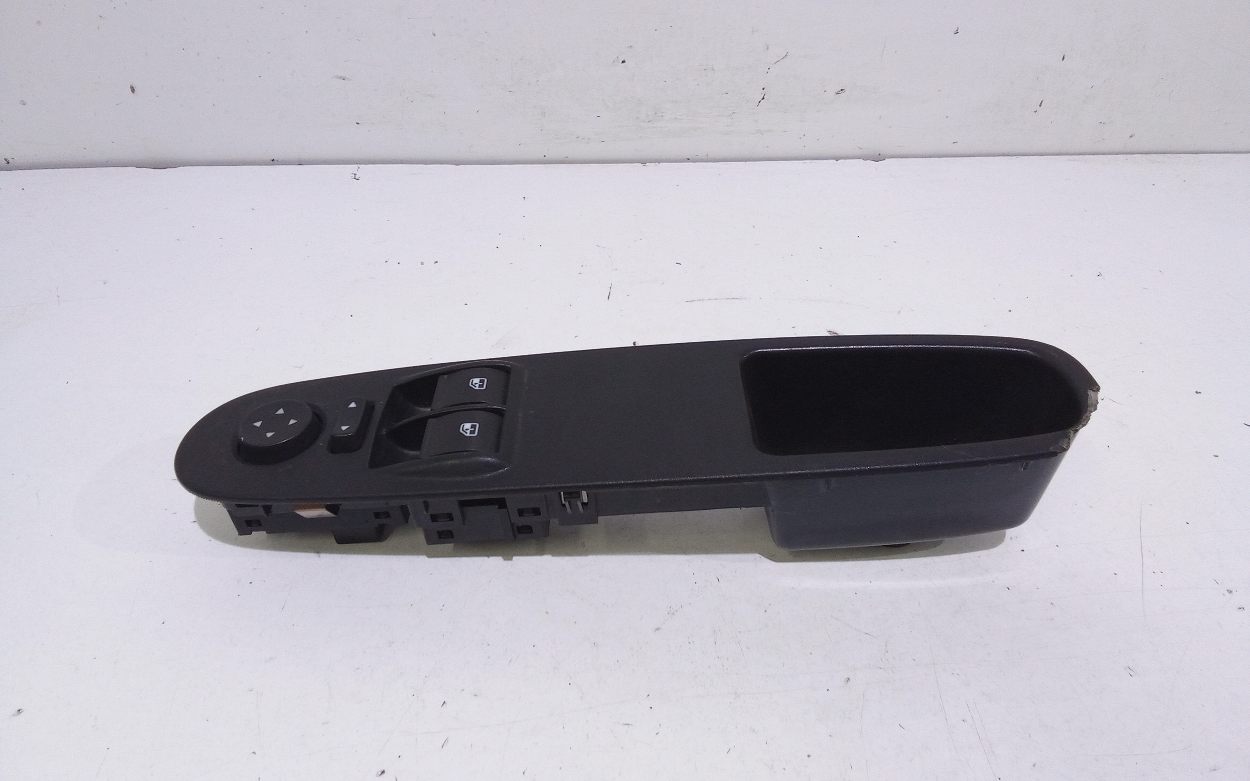 Interruttore Alzacristalli Porta Ant. Sinistro Usato