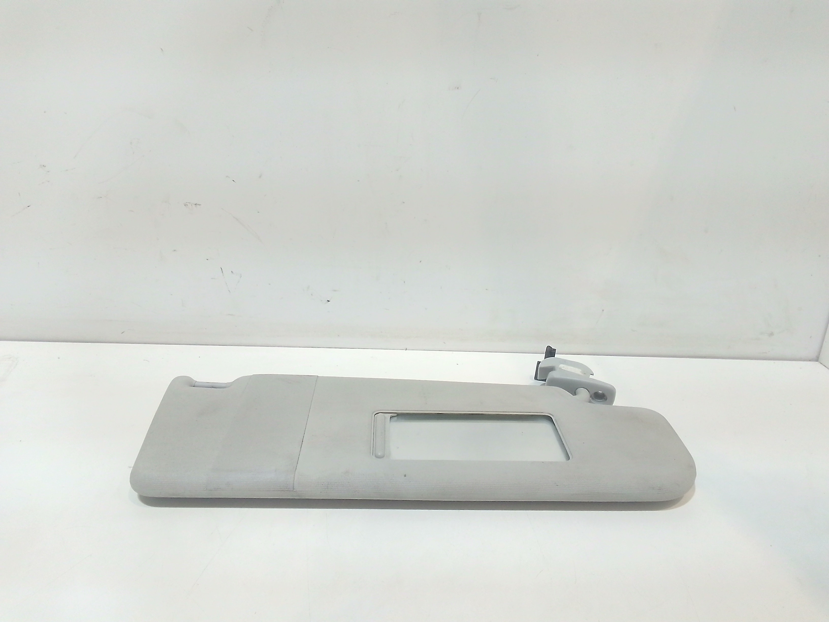 Aletta Parasole Parabrezza Destro 6Q0857552F2F4 Usato