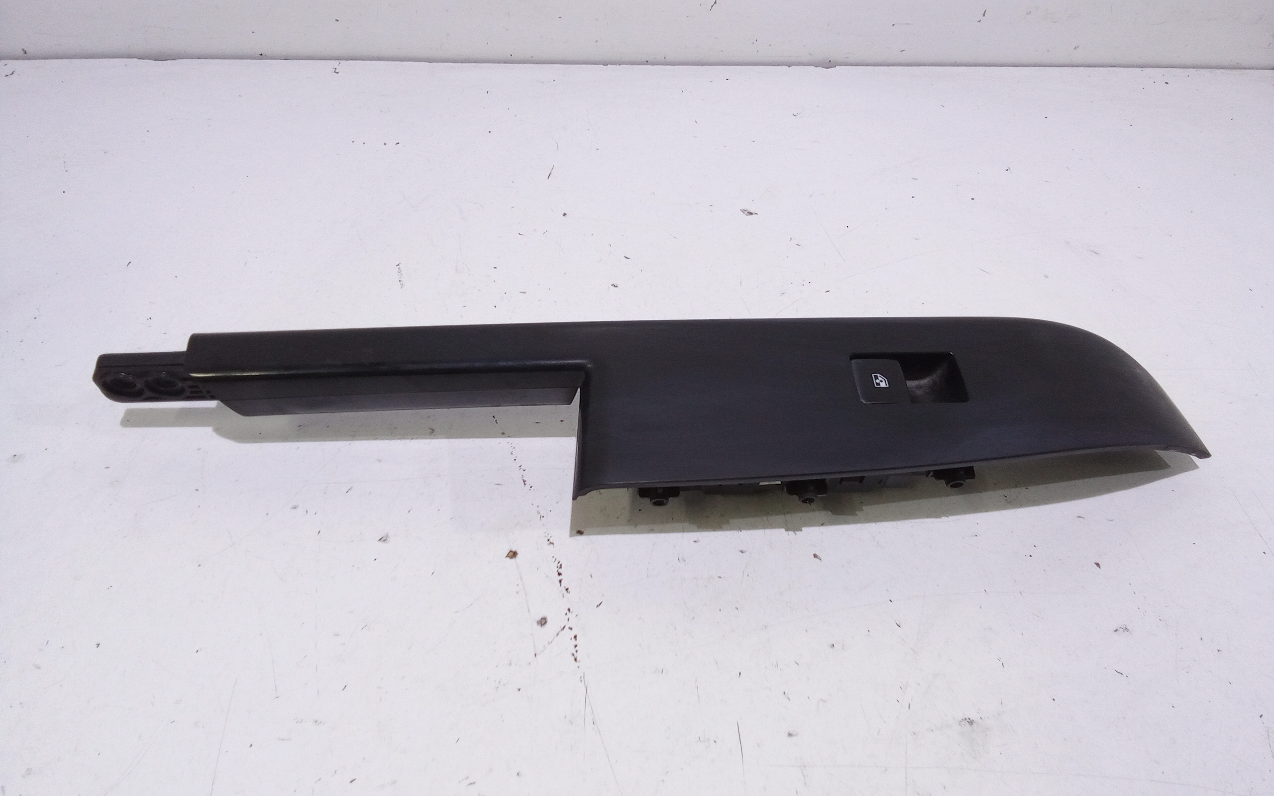 Interruttore Alzacristalli Porta Ant. Destro Usato