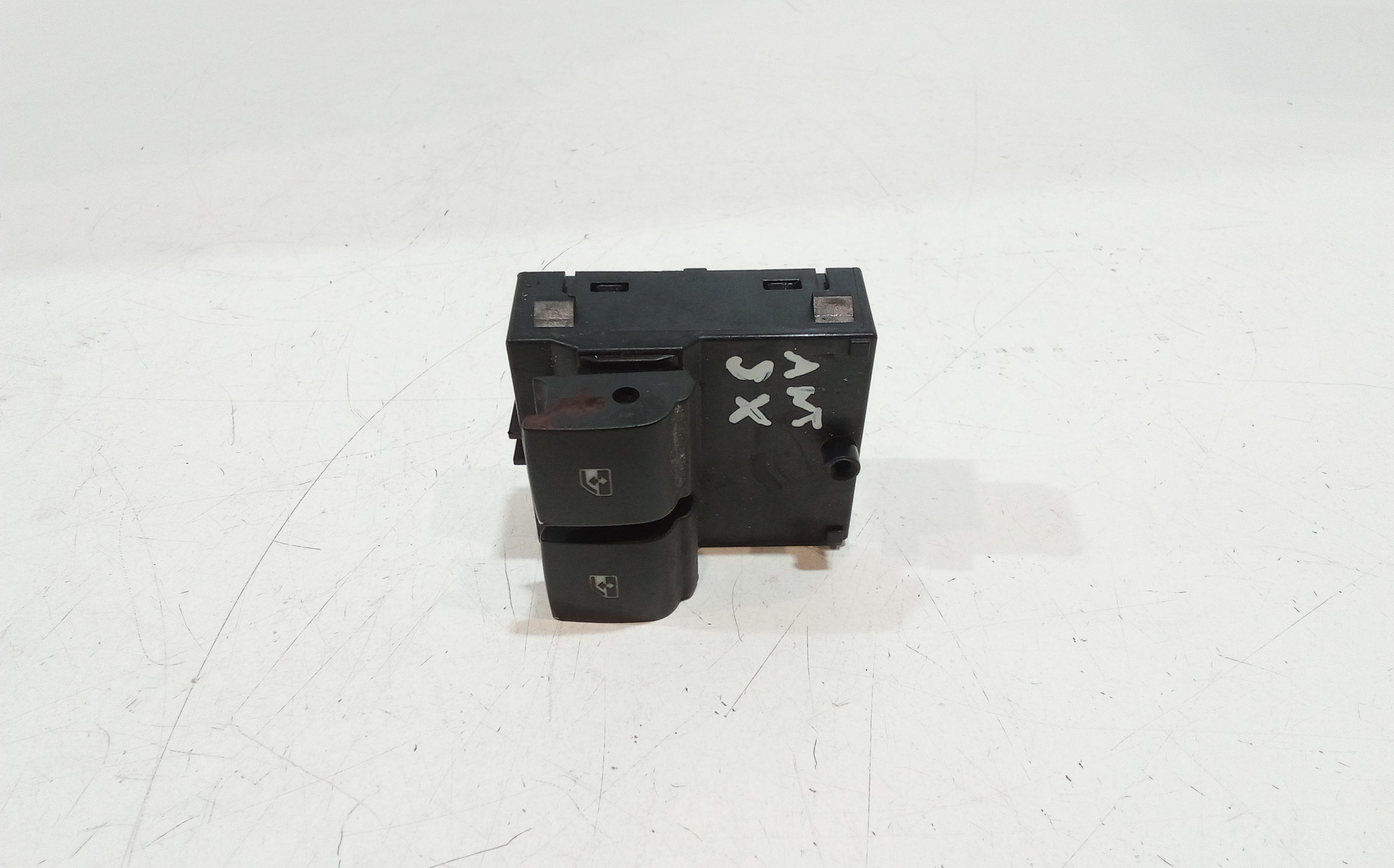 Interruttore Alzacristalli Porta Ant. Sinistro Usato