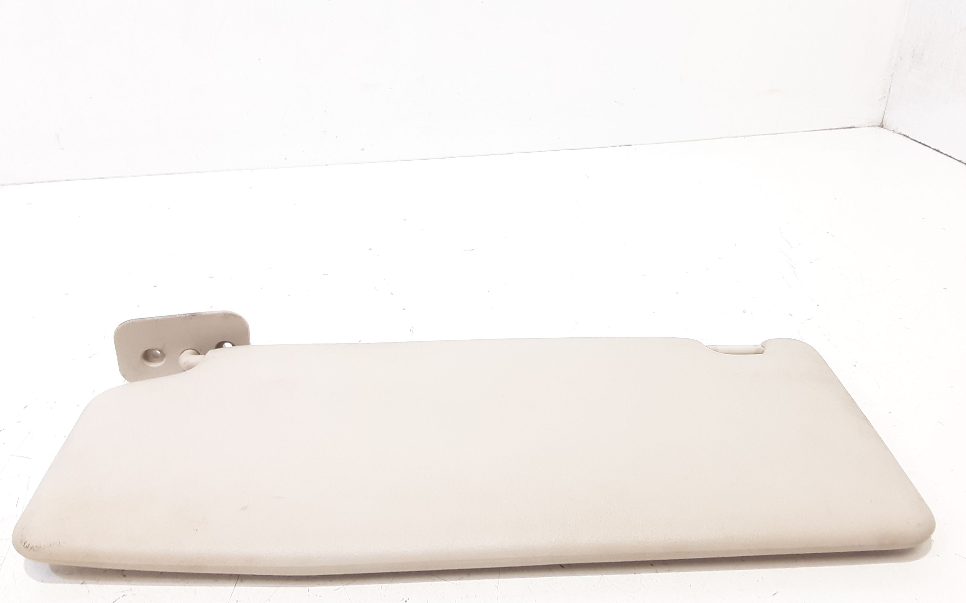 Aletta Parasole Parabrezza Destro 735295147 Usato