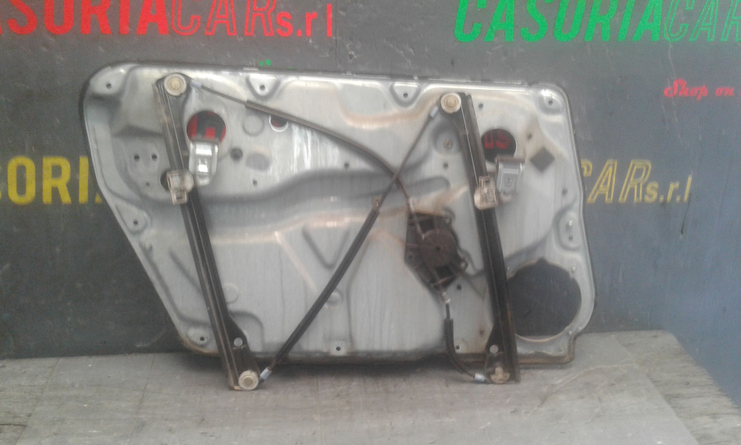 Alzacristallo Porta Ant. Destro Usato