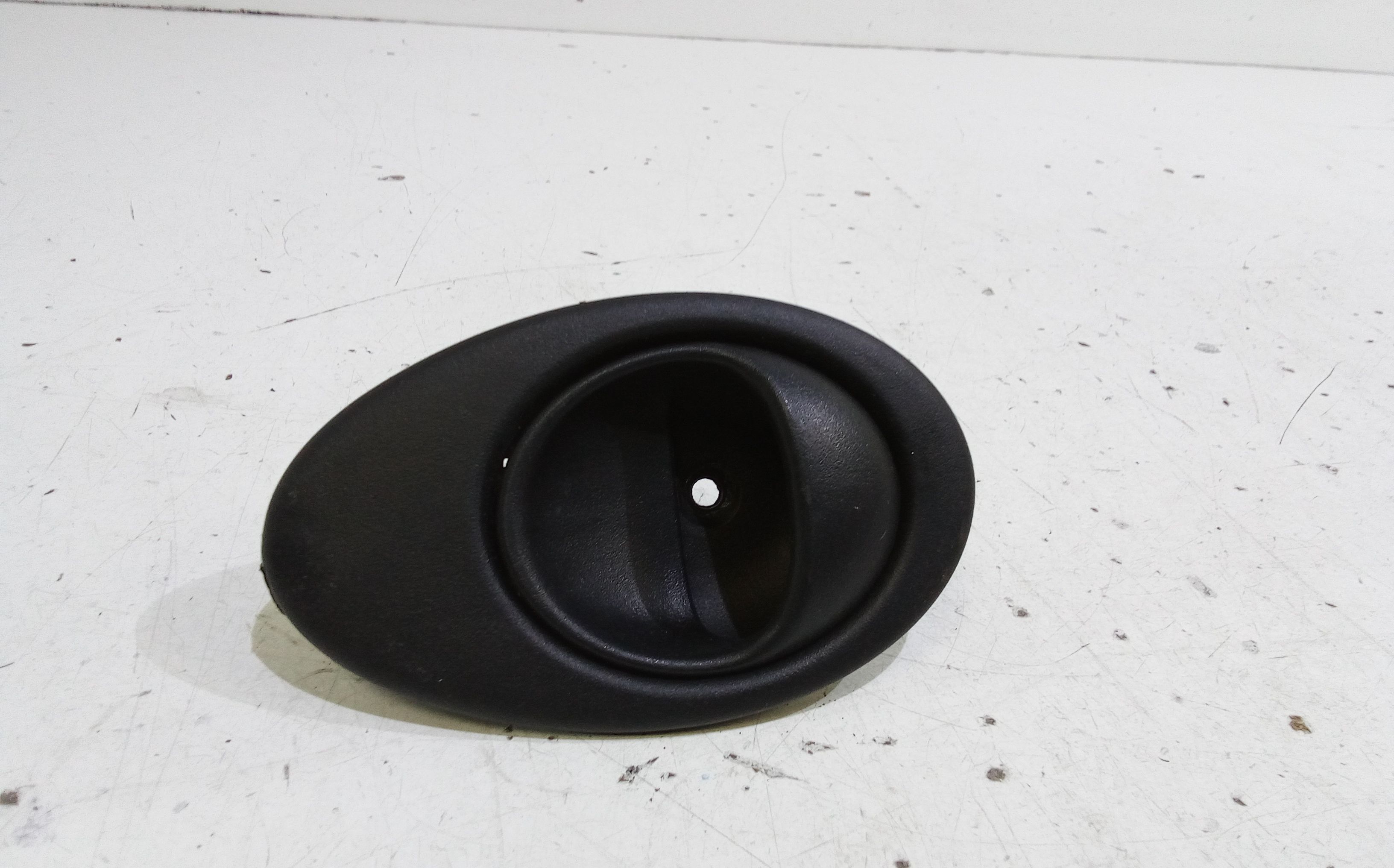 Maniglia Int. Apertura Porta Post. Destro 96601586 Usato