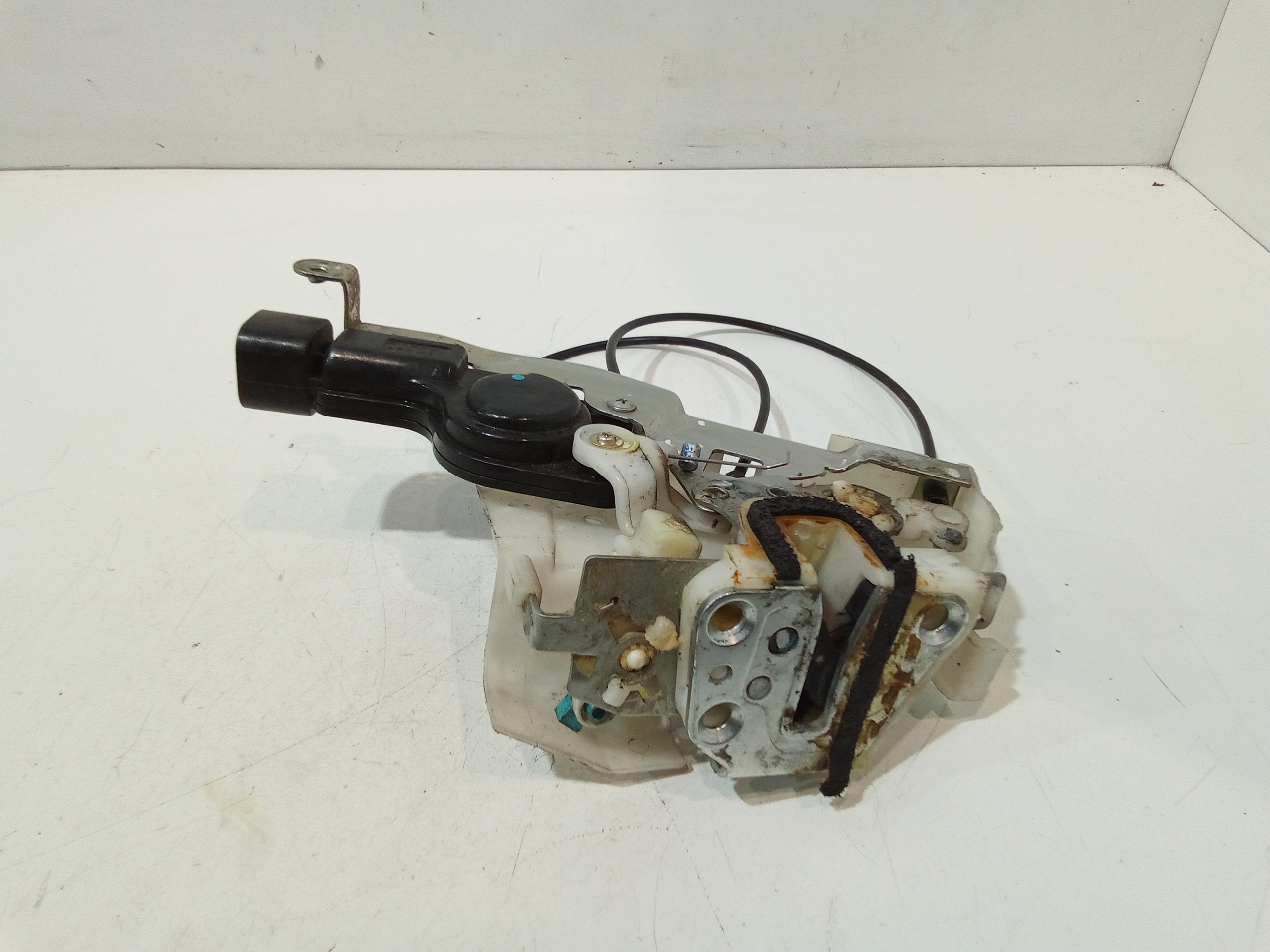 Serratura Porta Ant. Destro 805004A00F Usato