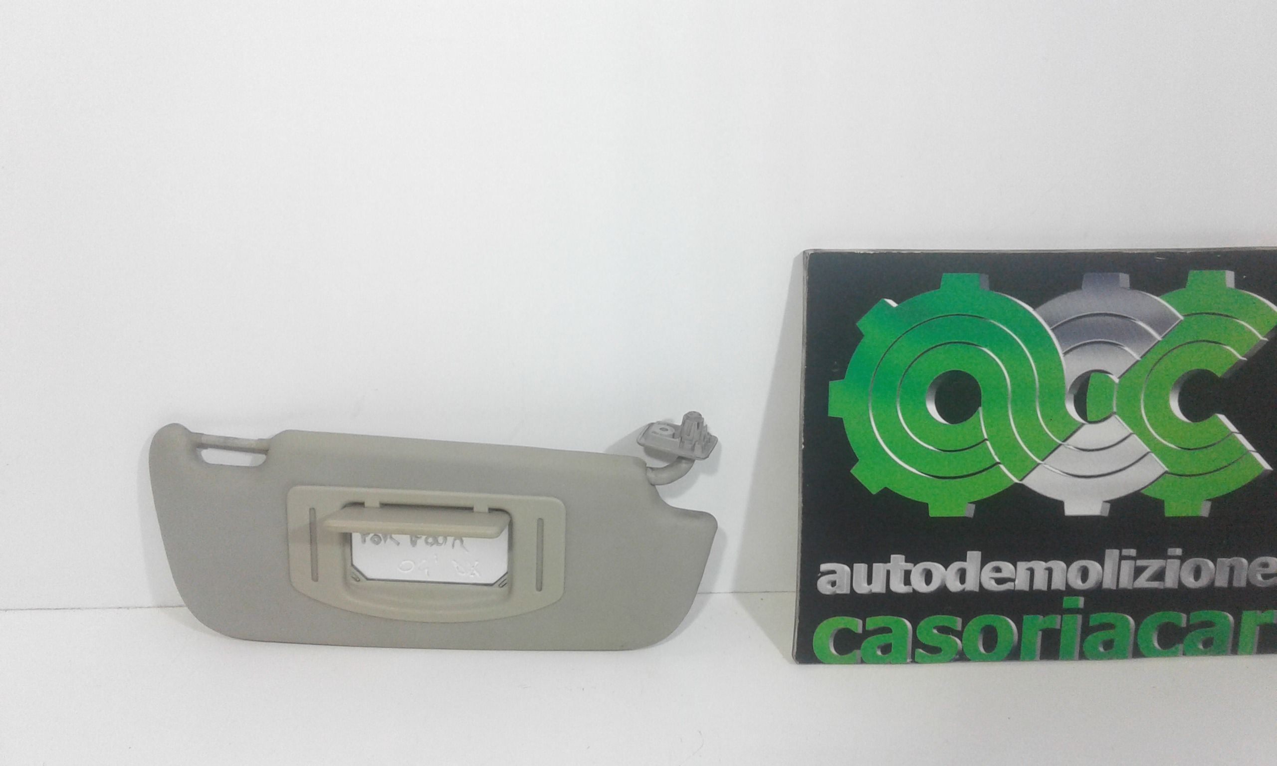 Aletta Parasole Parabrezza Destro A4548100410CH0A Usato