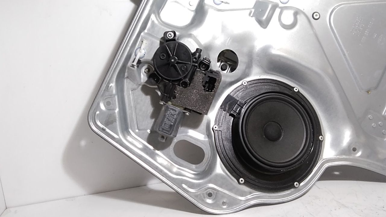 Alzacristallo Porta Ant. Destro 7E0837730M Usato