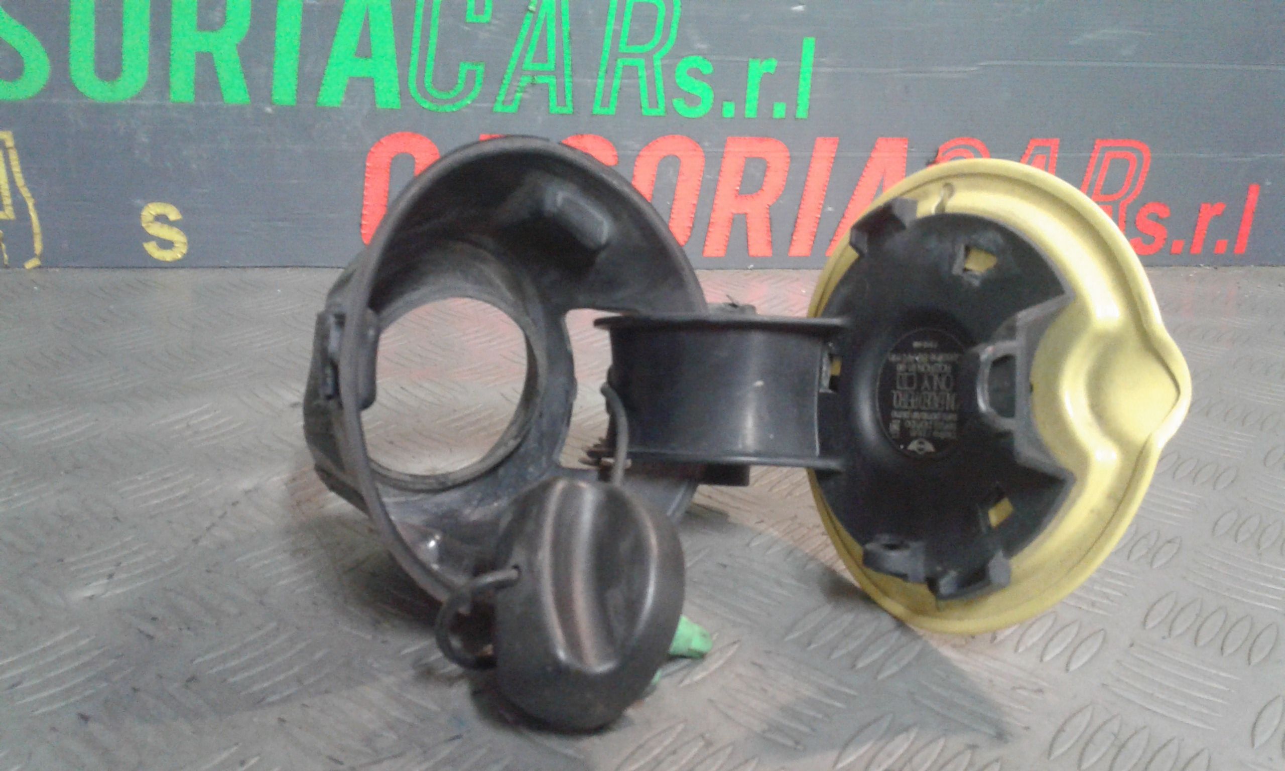 Sportello Carburante 51170148459 Usato