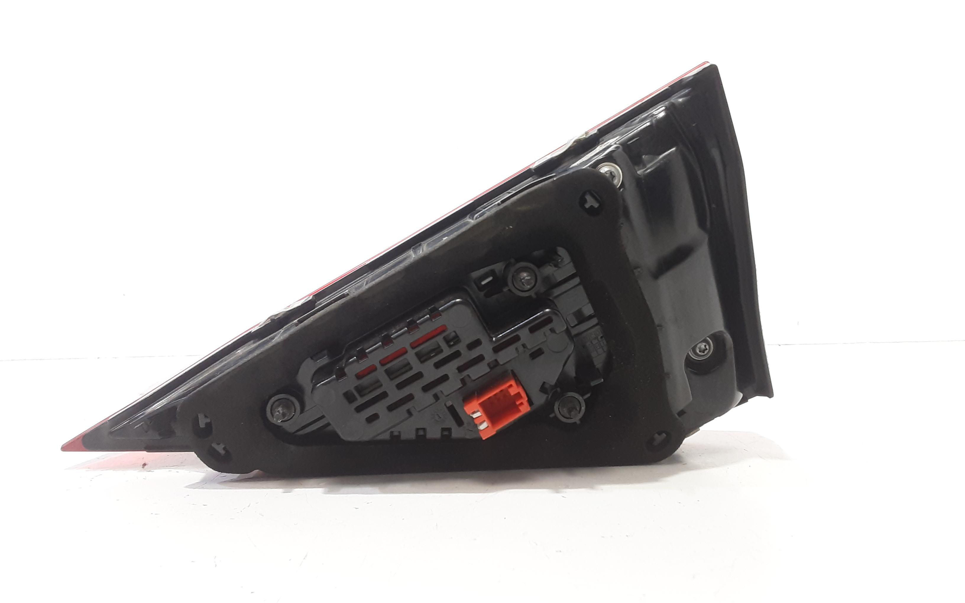 Fanale Post. Parte Int. Sinistro 82A945075 Usato