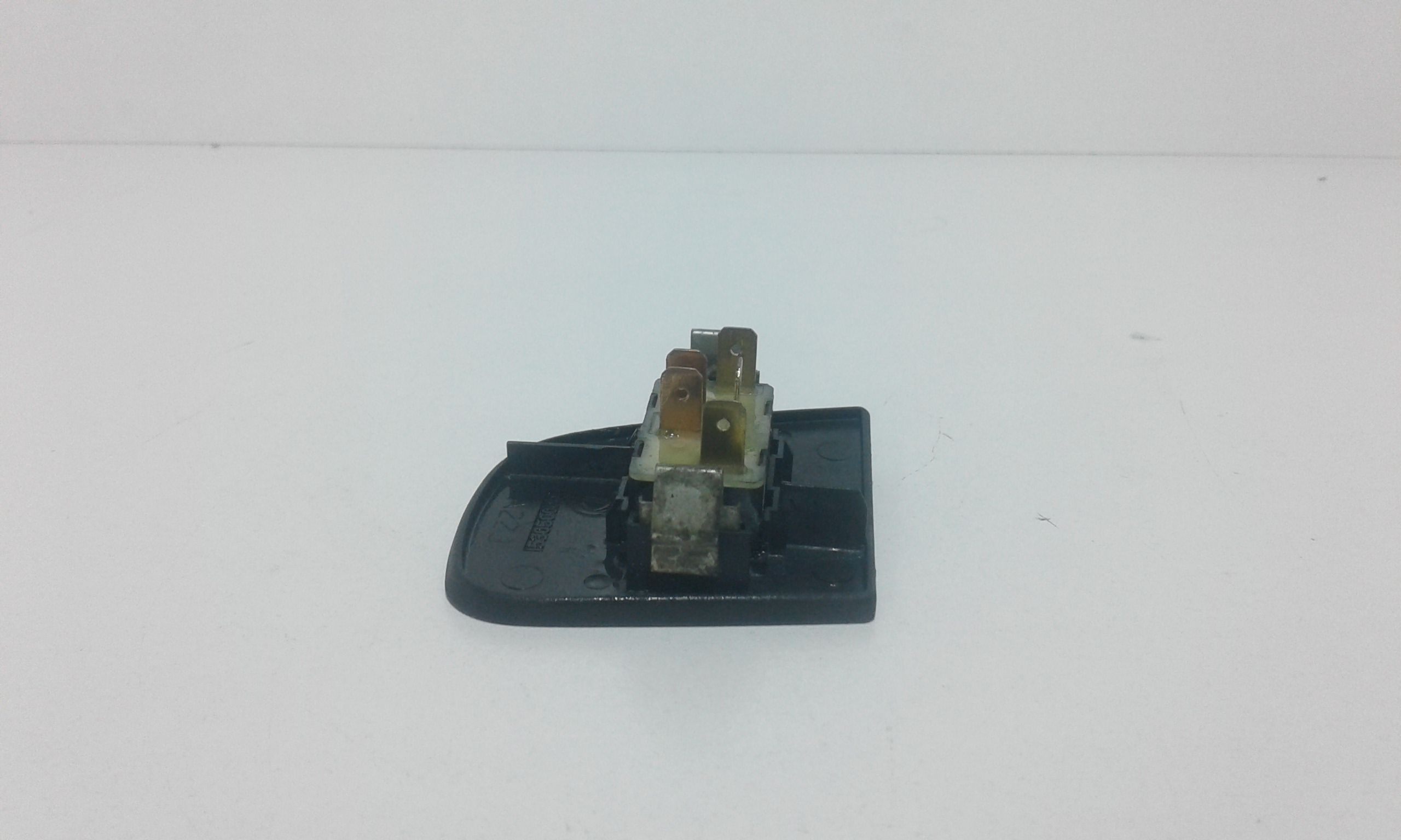 Interruttore Alzacristalli Porta Ant. Destro Usato