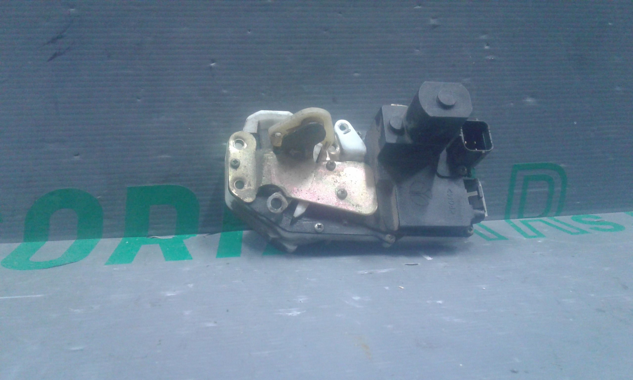 Serratura Porta Ant. Destro FQJ101801PMA Usato