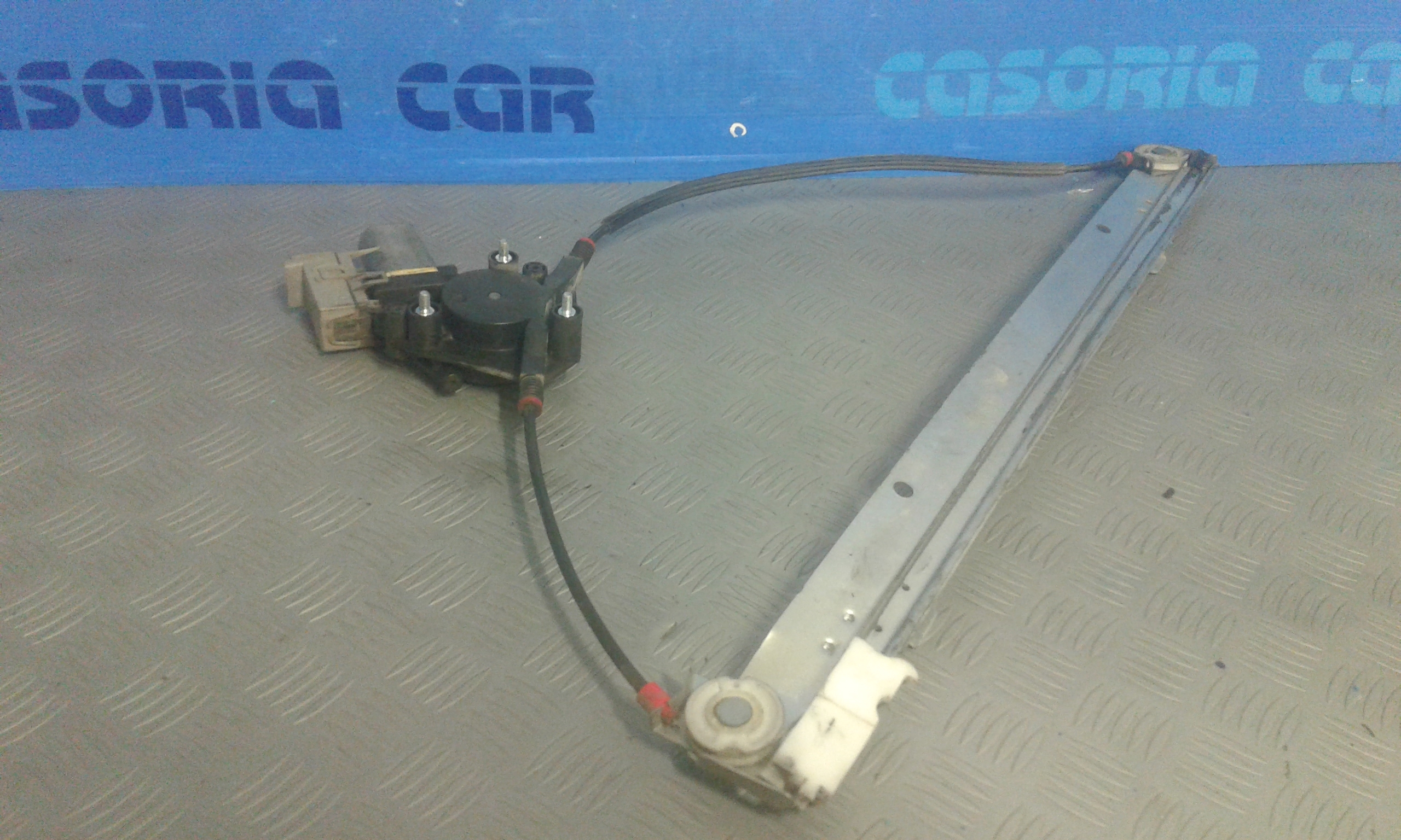 Alzacristallo Porta Ant. Destro Usato