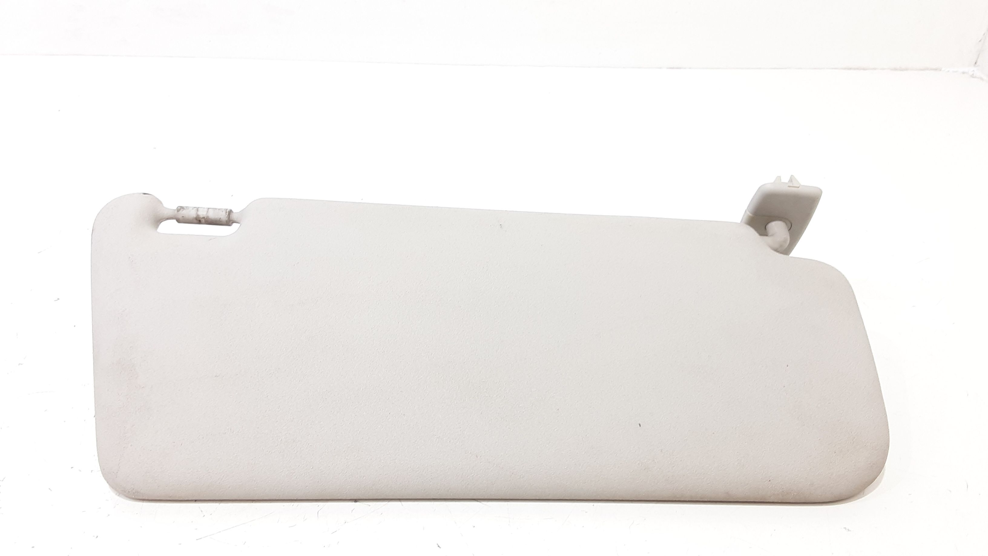 Aletta Parasole Parabrezza Sinistro A16981001107H48 Usato