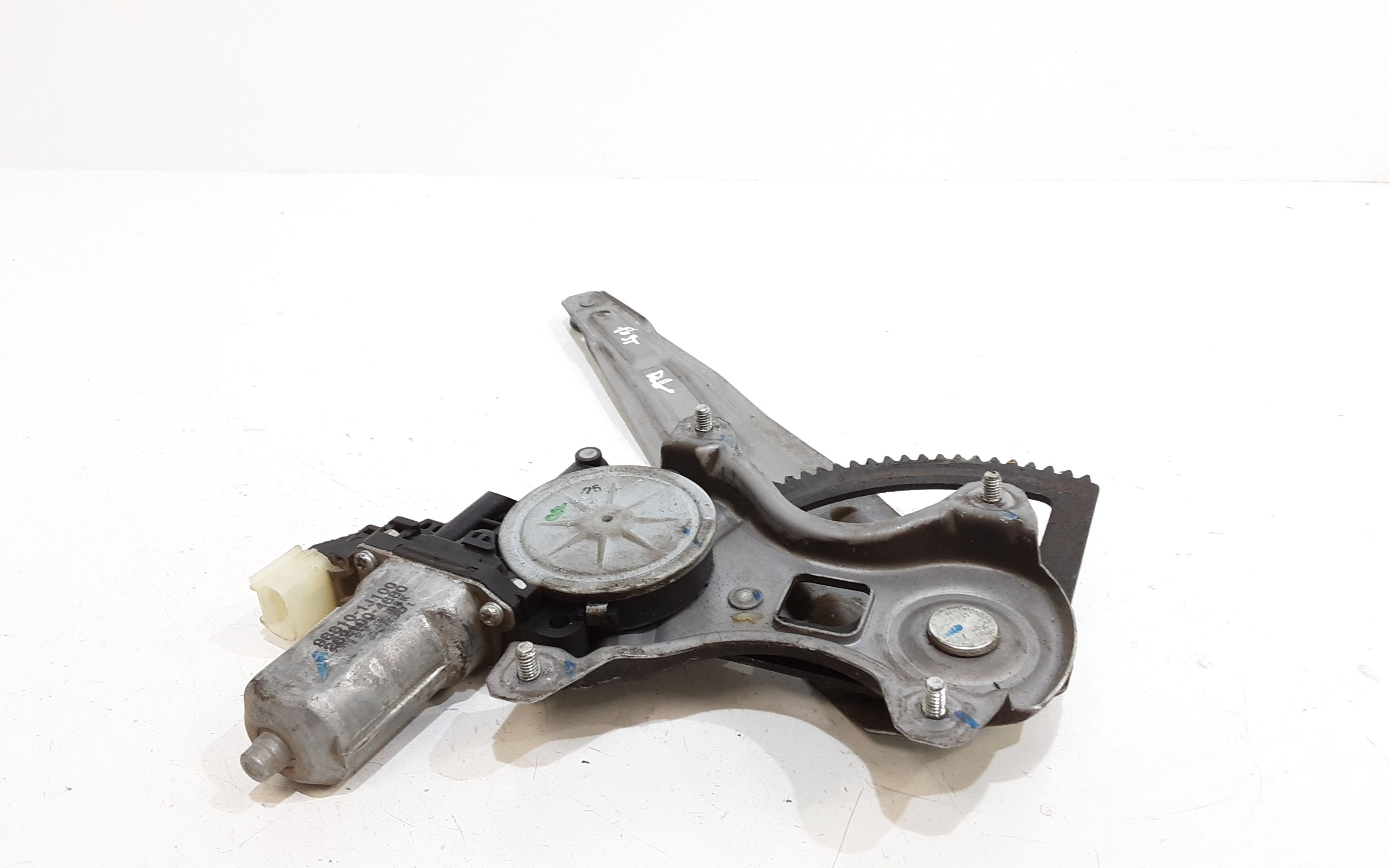 Alzacristallo Porta Post. Destro 834021J000 Usato