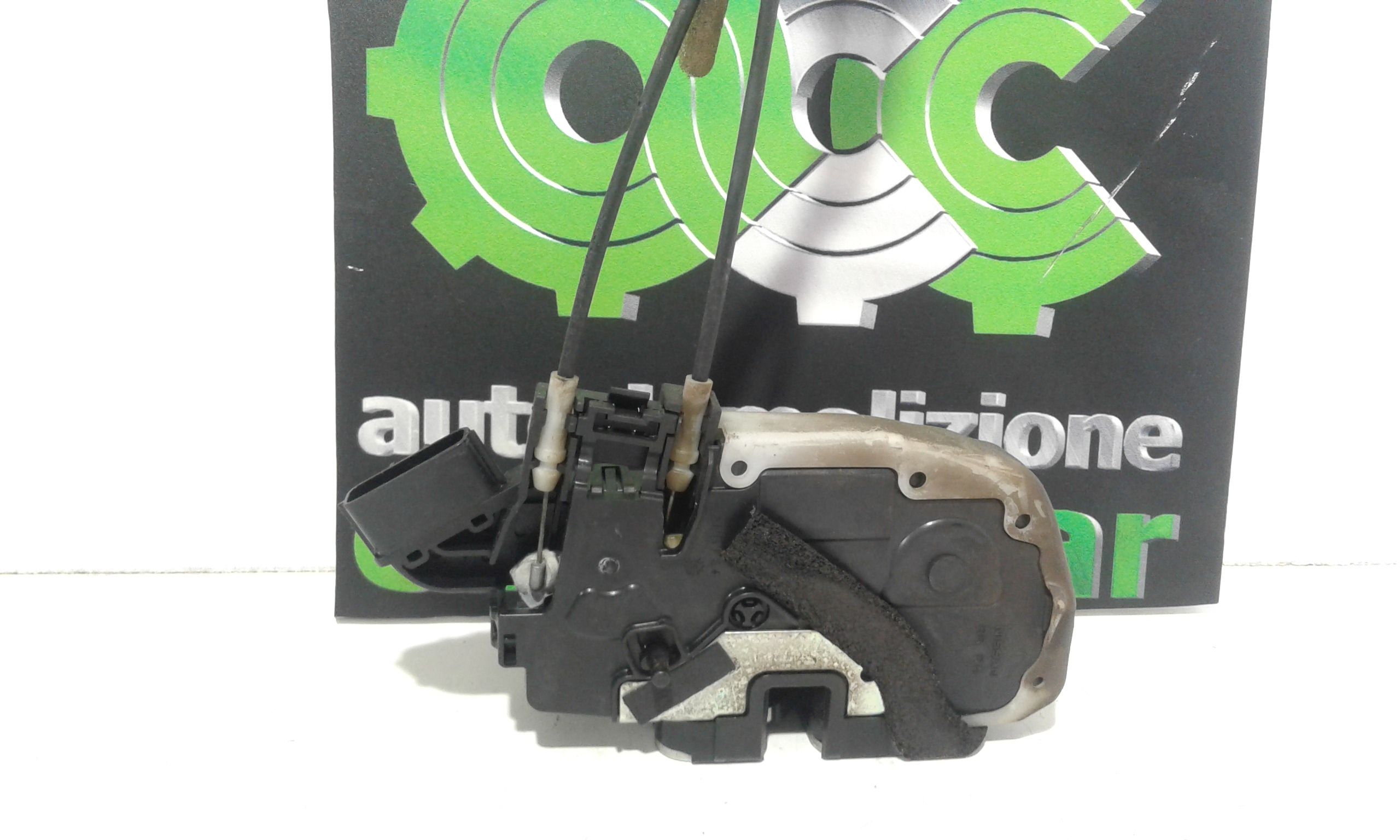 Serratura Porta Post. Destro 82500BA60B Usato