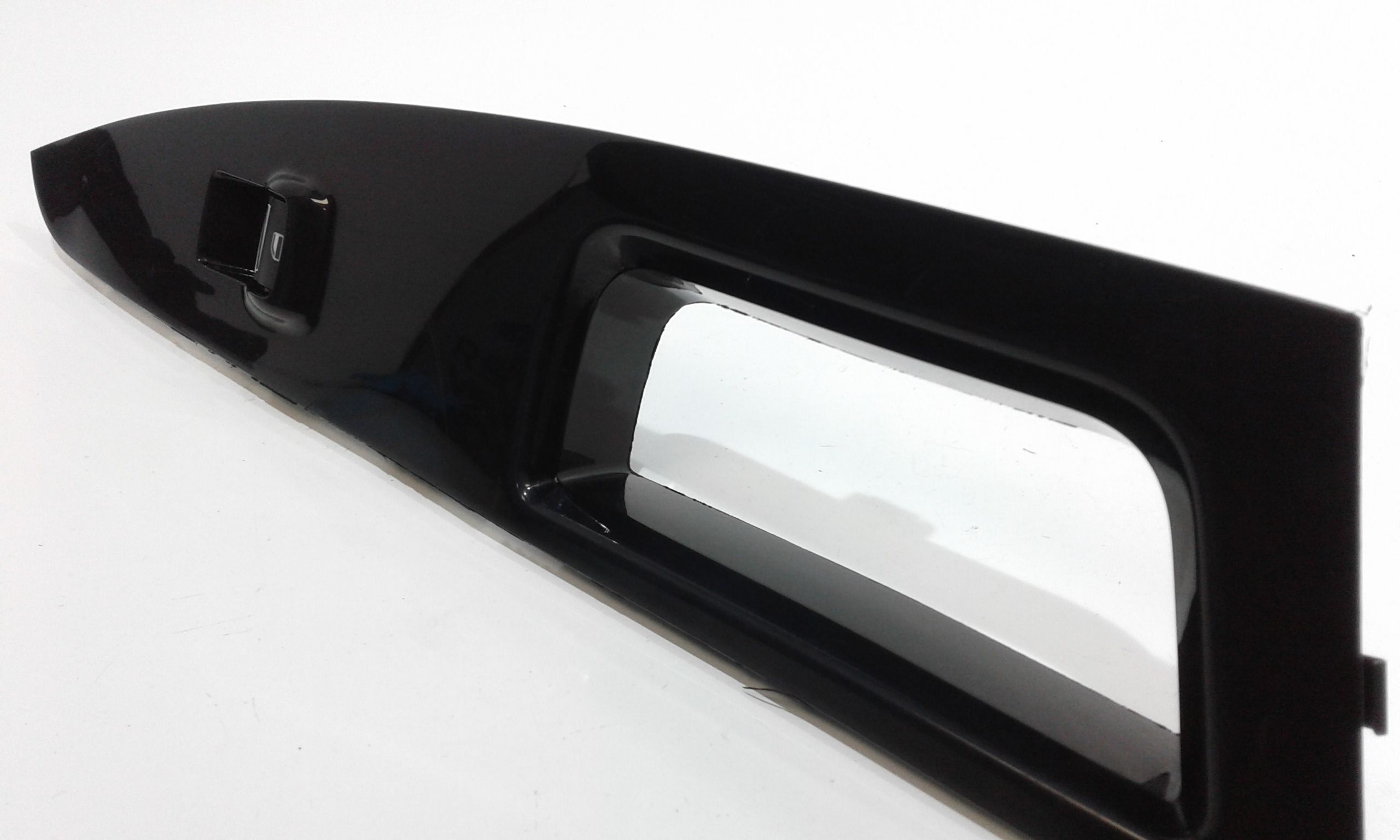 Interruttore Alzacristalli Porta Post. Destro 1946782 Usato