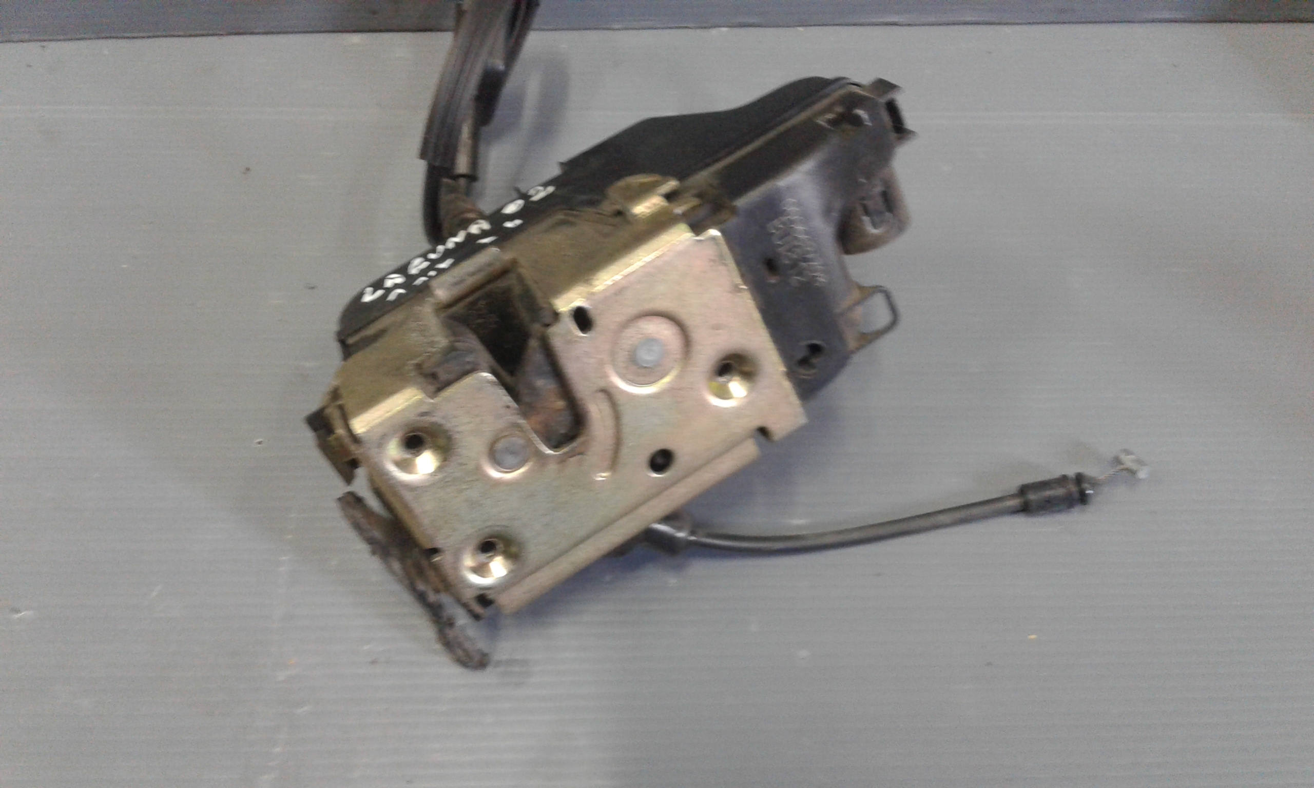 Serratura Porta Ant. Destro 8200000662 Usato