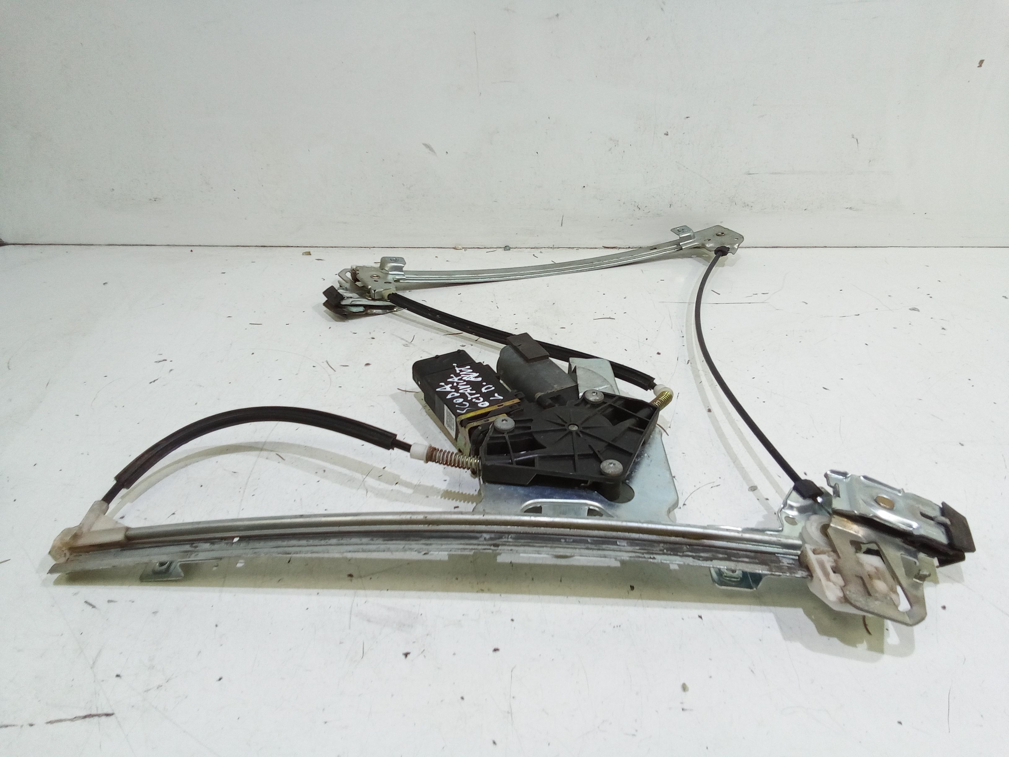 Alzacristallo Porta Ant. Destro 1U0837402C Usato