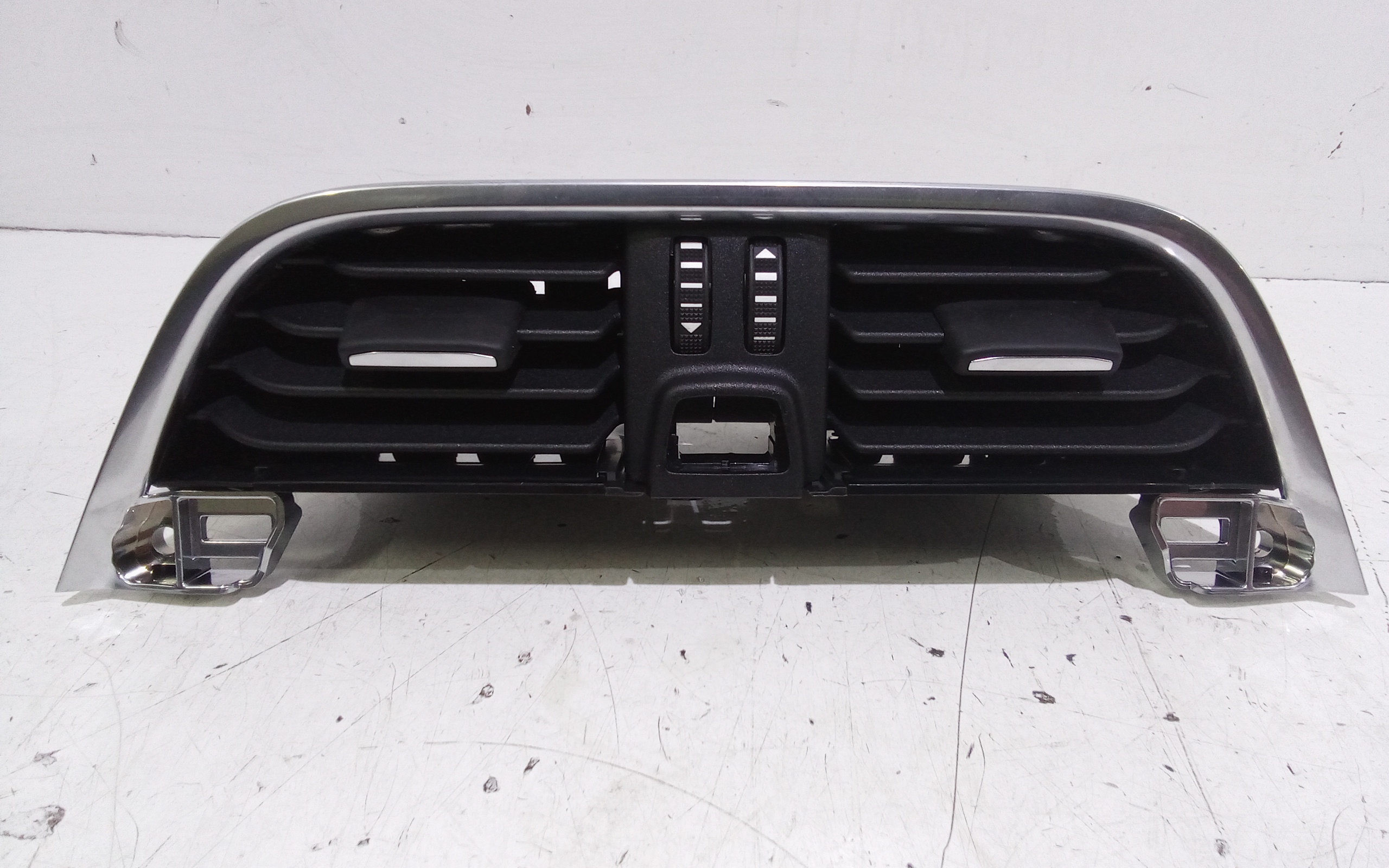 Condotto Aria Bocchette Centr. Sup. Cruscotto Usato