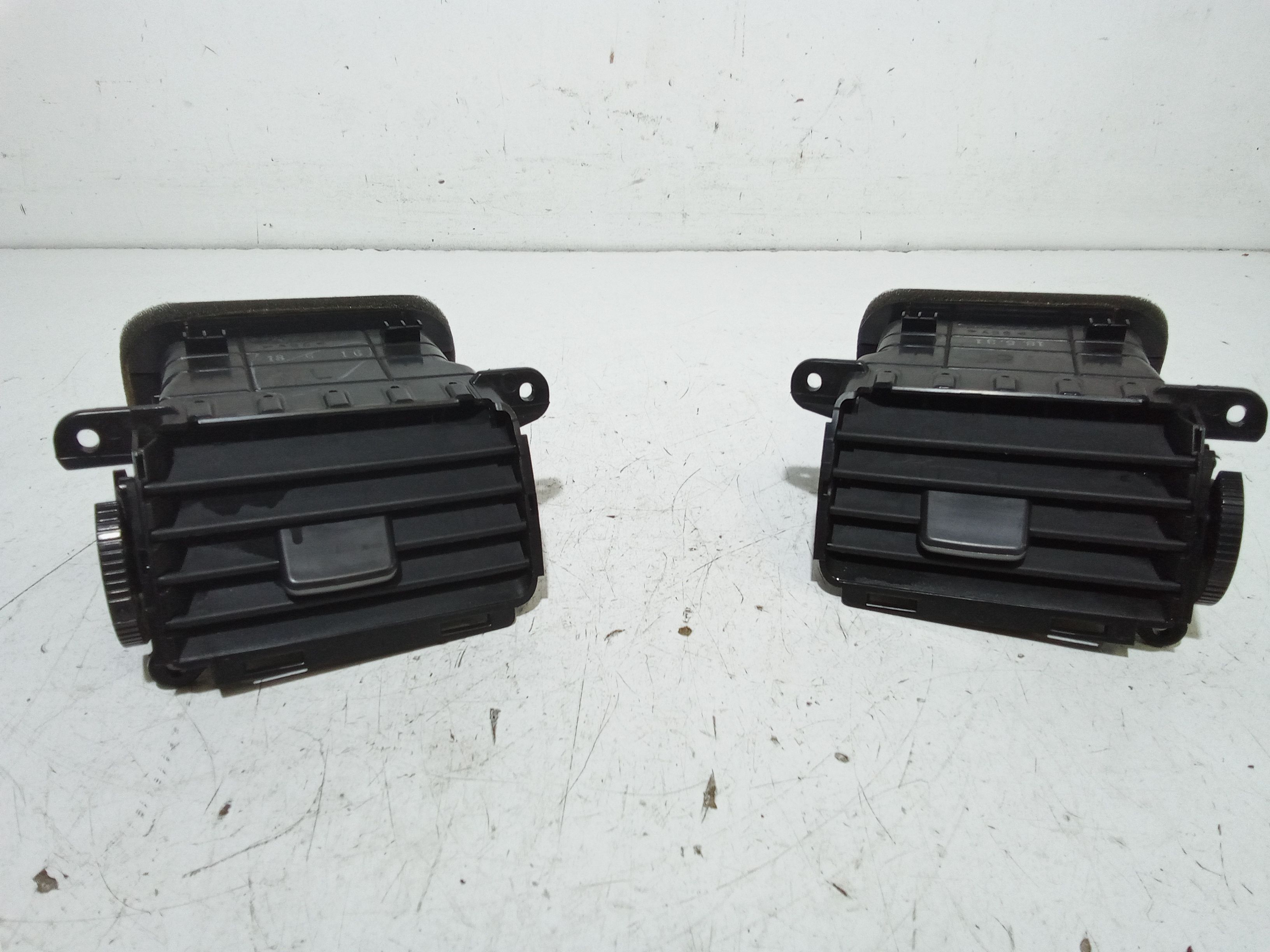 Condotto Aria Bocchette Centr. Sup. Cruscotto Usato