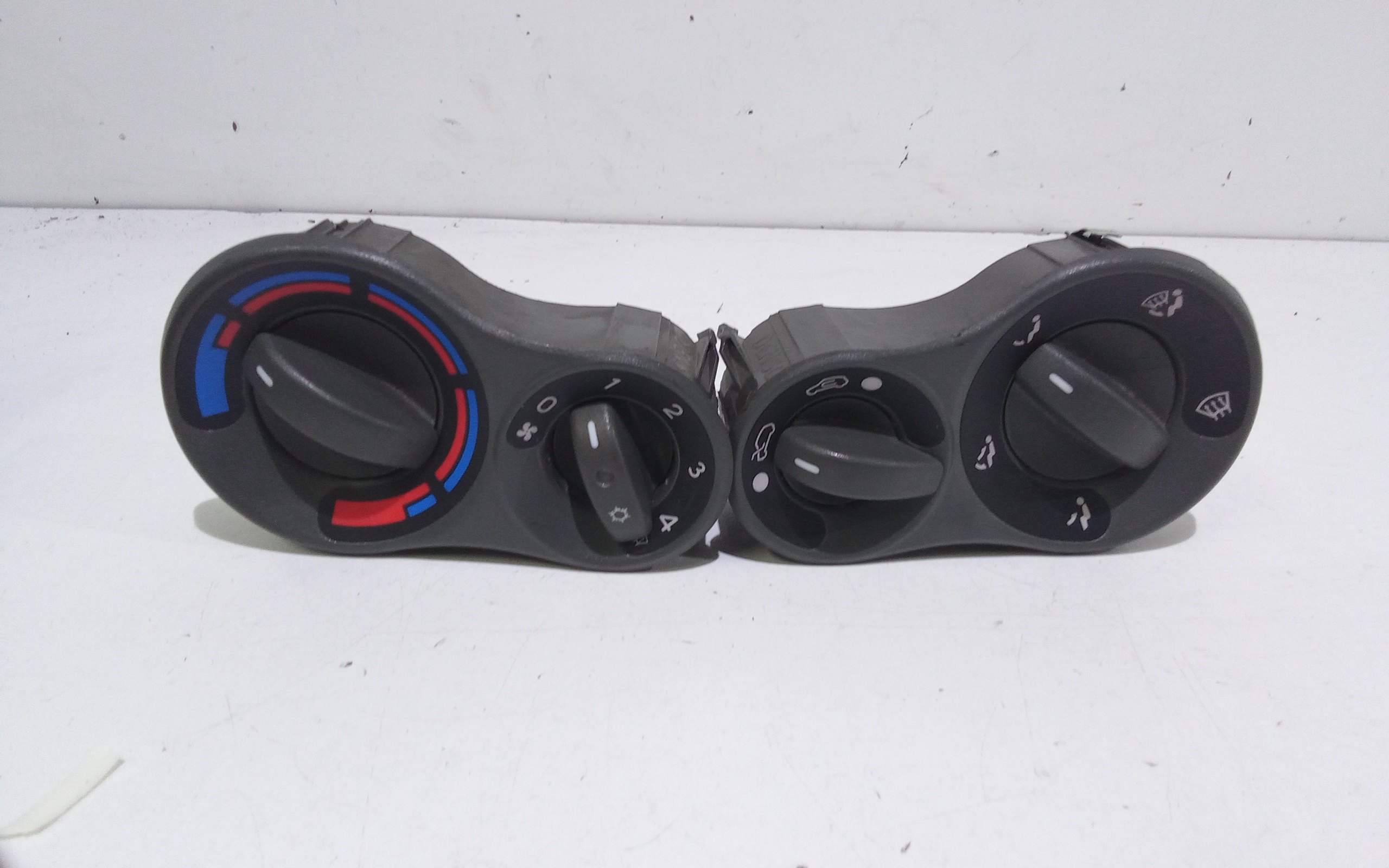 Blocco Comando Climatizzazione 77362520 Usato