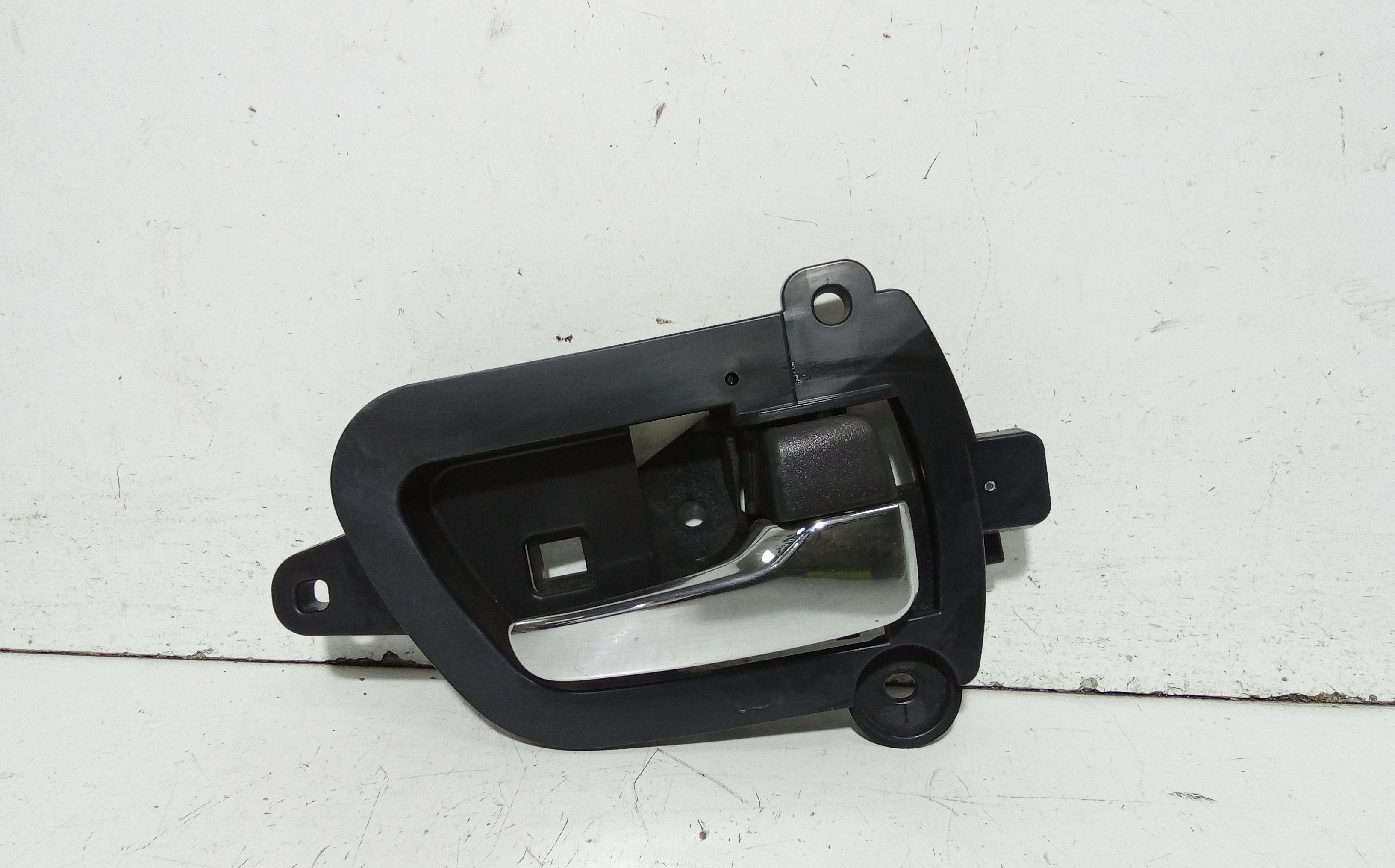 Maniglia Int. Apertura Porta Post. Destro 9143P5 Usato