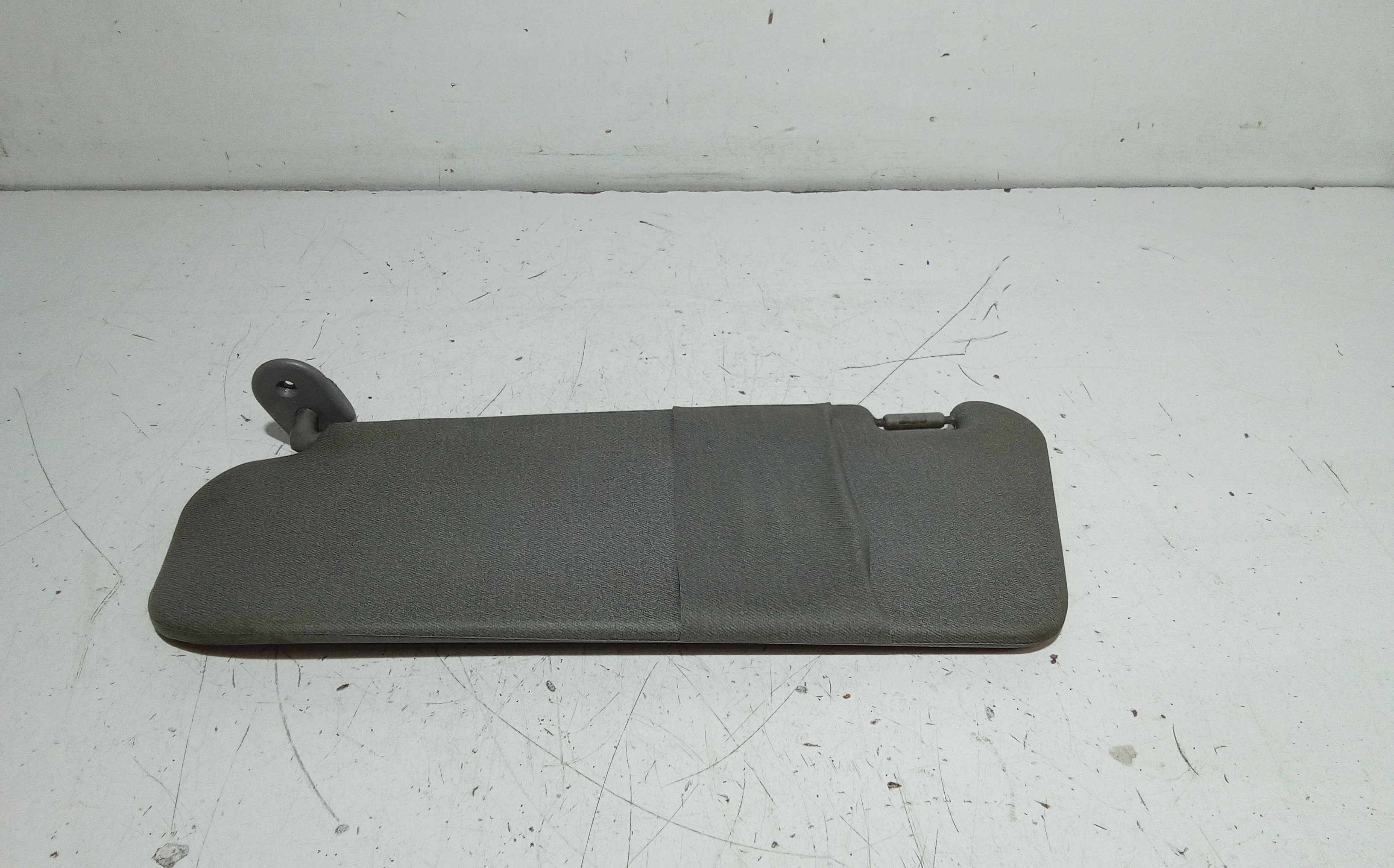 Aletta Parasole Parabrezza Sinistro 96650112 Usato