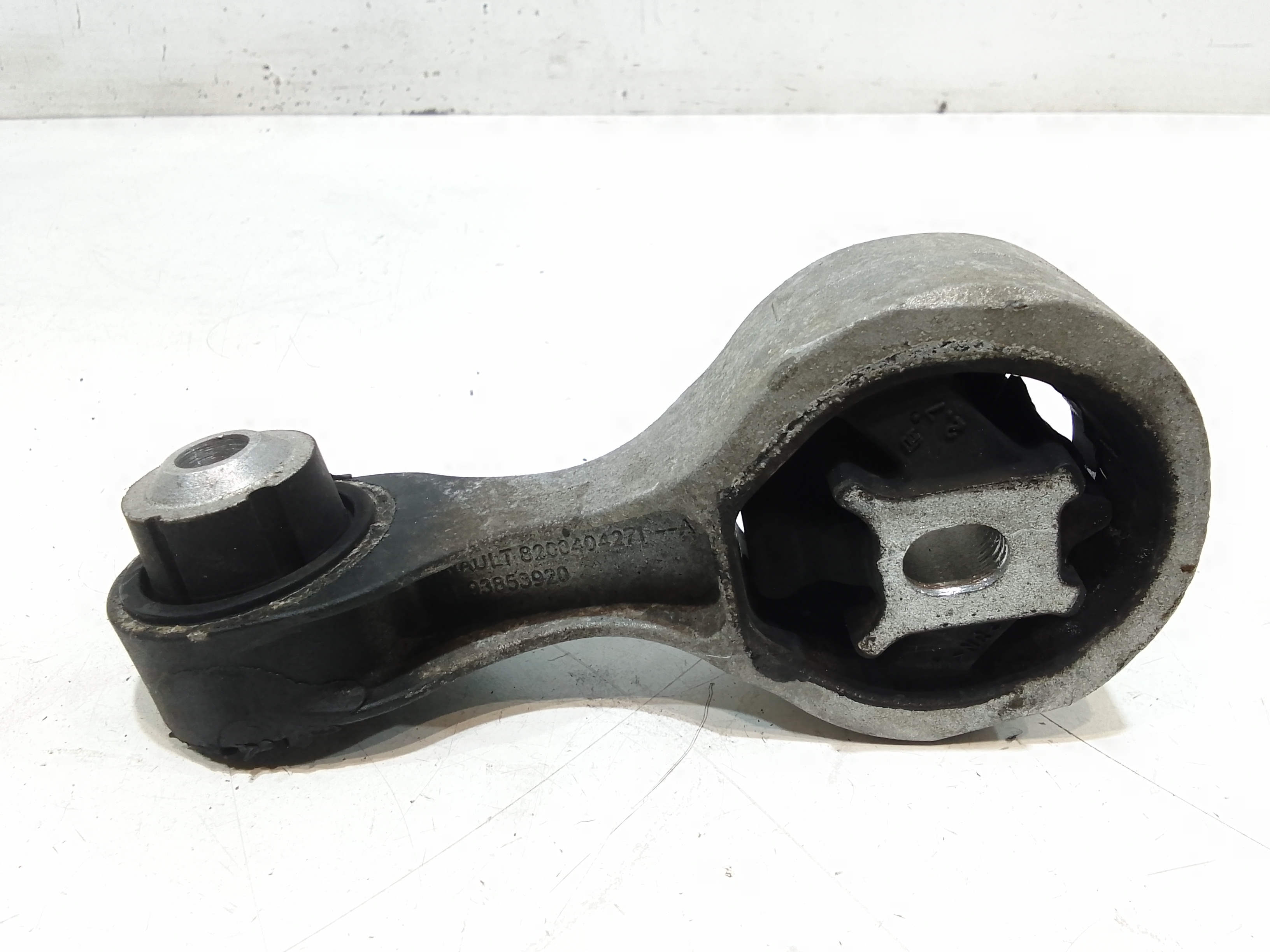 Piastra Alloggiamento Supporto Motore (Con Eventuale Bielletta O Tirante Associato) Usato