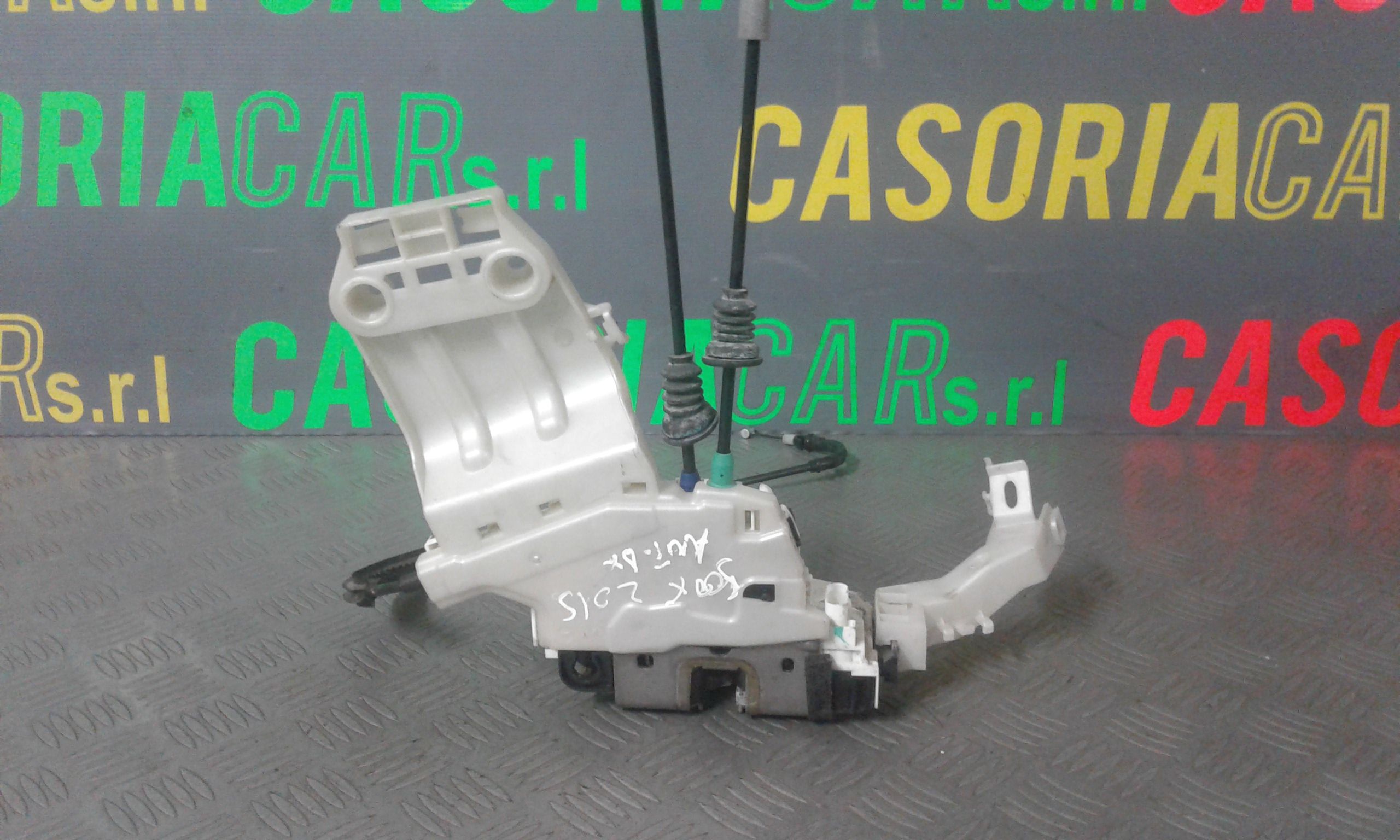 Serratura Porta Ant. Destro 52139900 Usato