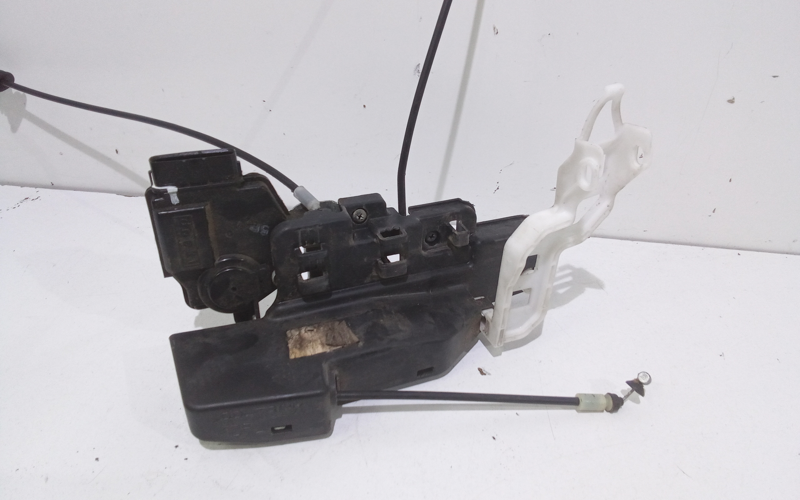 Serratura Porta Ant. Sinistro 813101D010 Usato