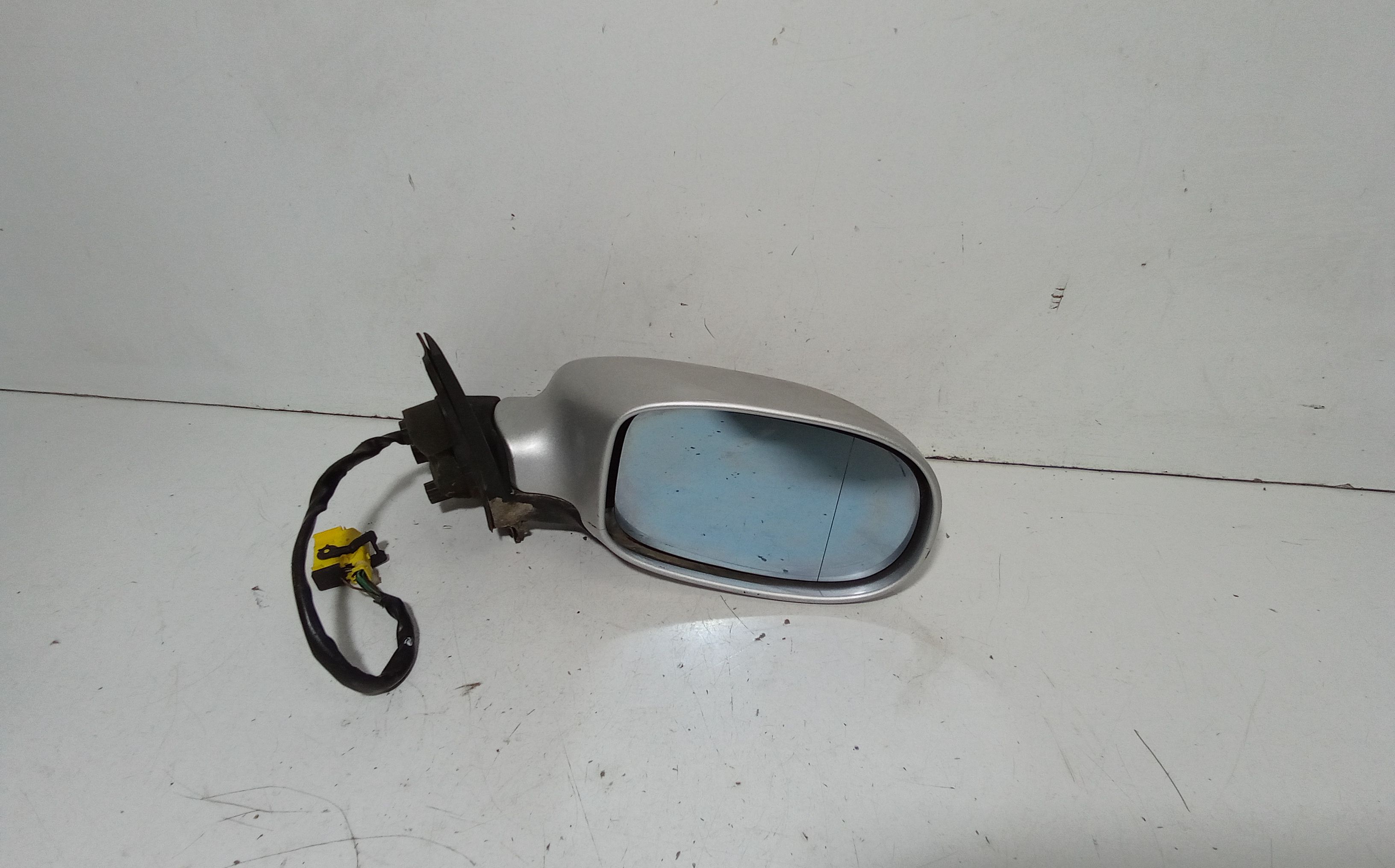 Retrovisore Est. Destro 156031182 Usato