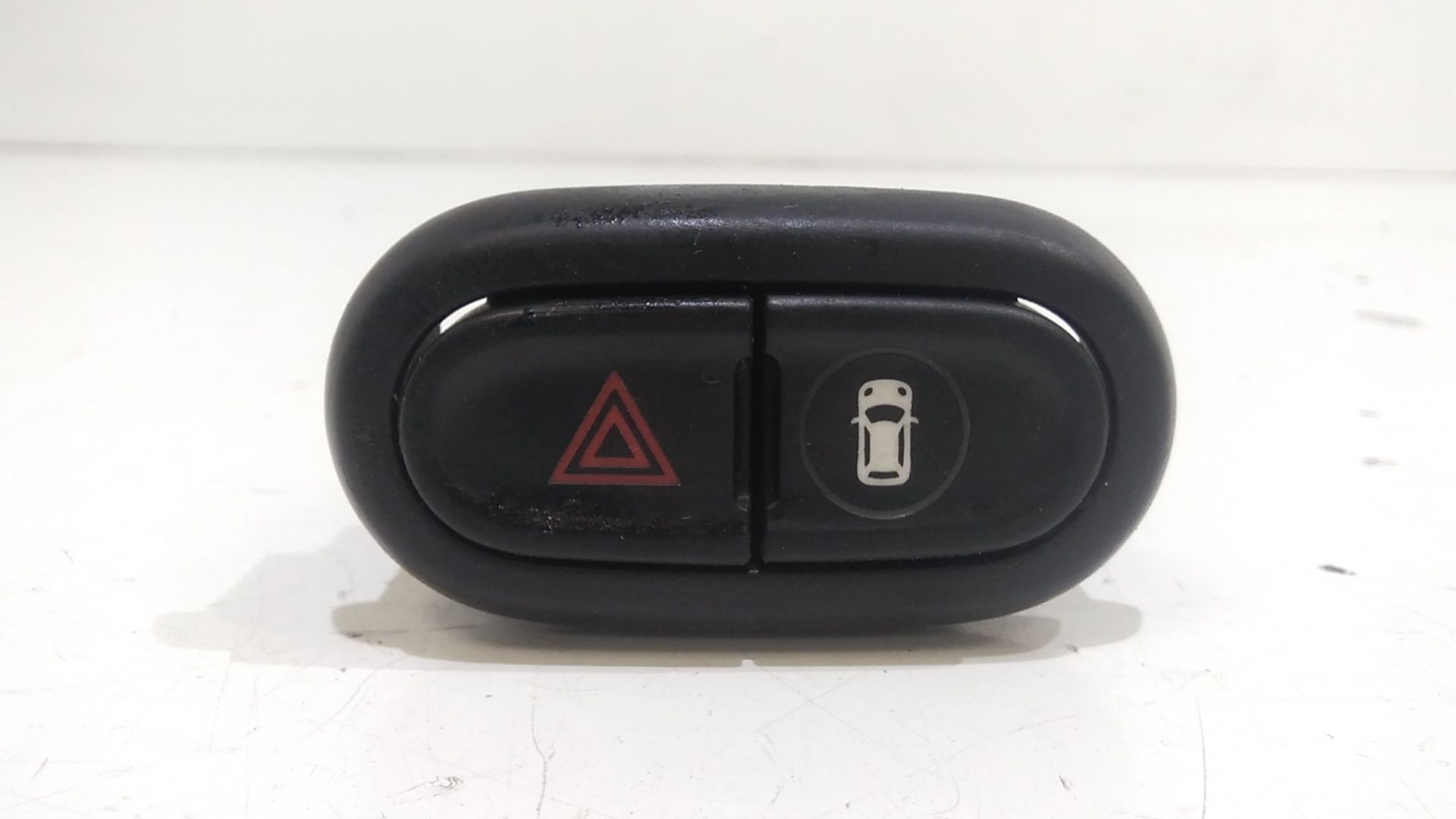 Interruttore Luci Emergenza 61319389077 Usato